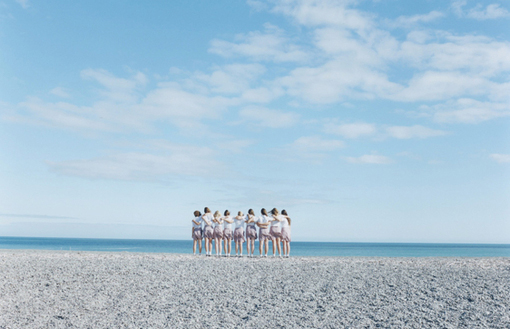 充满荆棘的成长