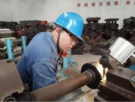 艰苦奋斗,勤奋学习,团结协作——读《为人民服务》有感 艰苦奋斗,勤奋学习,团结协作——读《为人民服务》有感