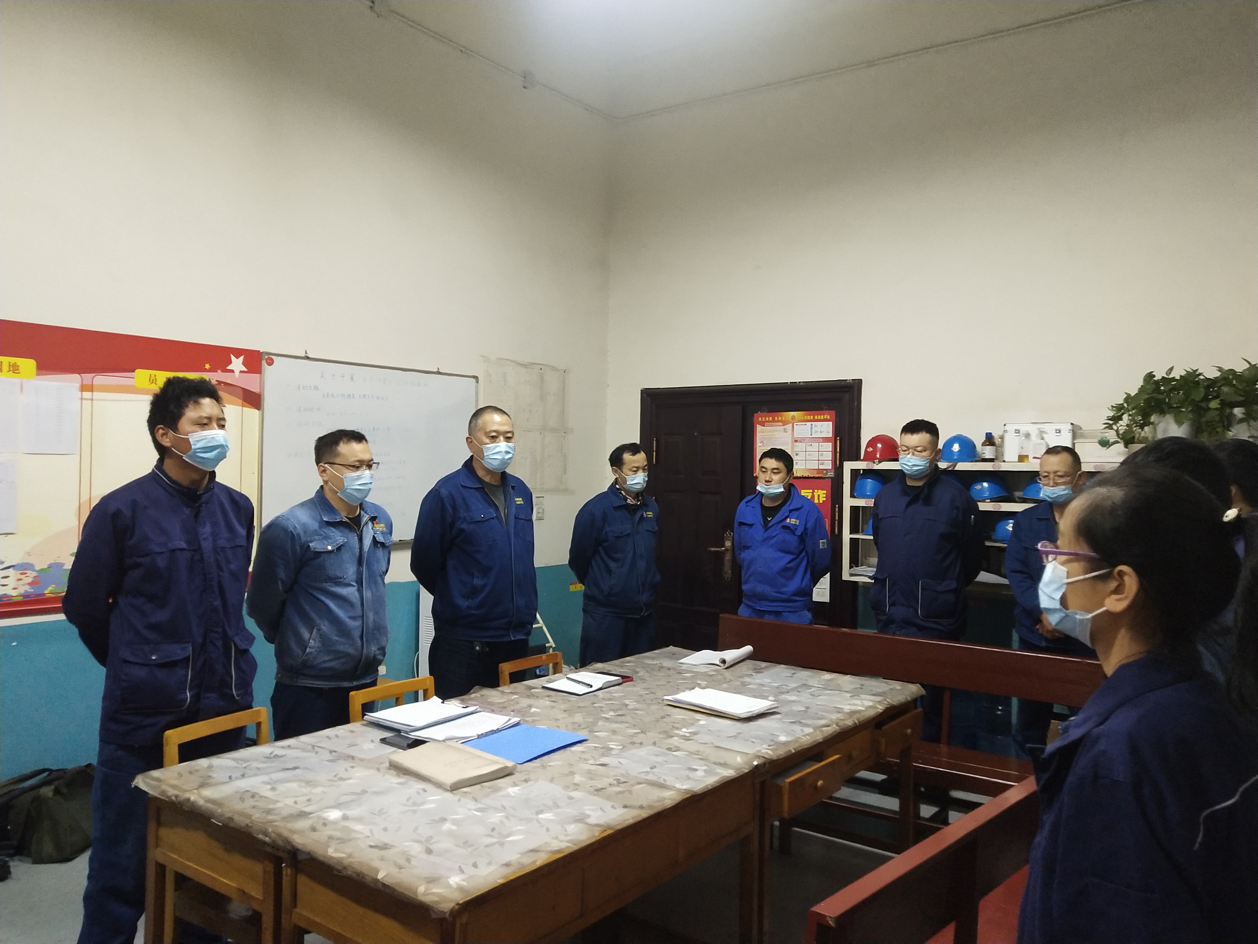 安全“三问” 红五月里亮“实招”