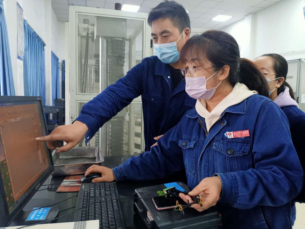 俯身实干,做“幼苗”培育人——记陕钢集团汉钢公司计量检验中心刘静 俯身实干,做“幼苗”培育人——记陕钢集团汉钢公司计量检验中心刘静