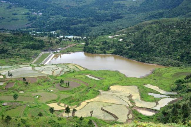 哼一首乡村的歌谣