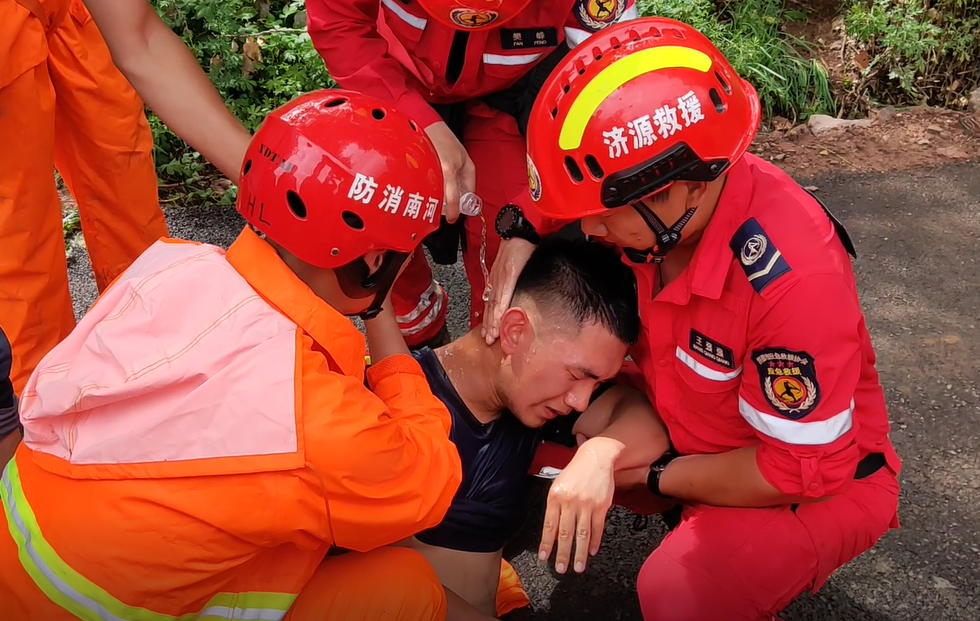 中国军人，钢铁意志