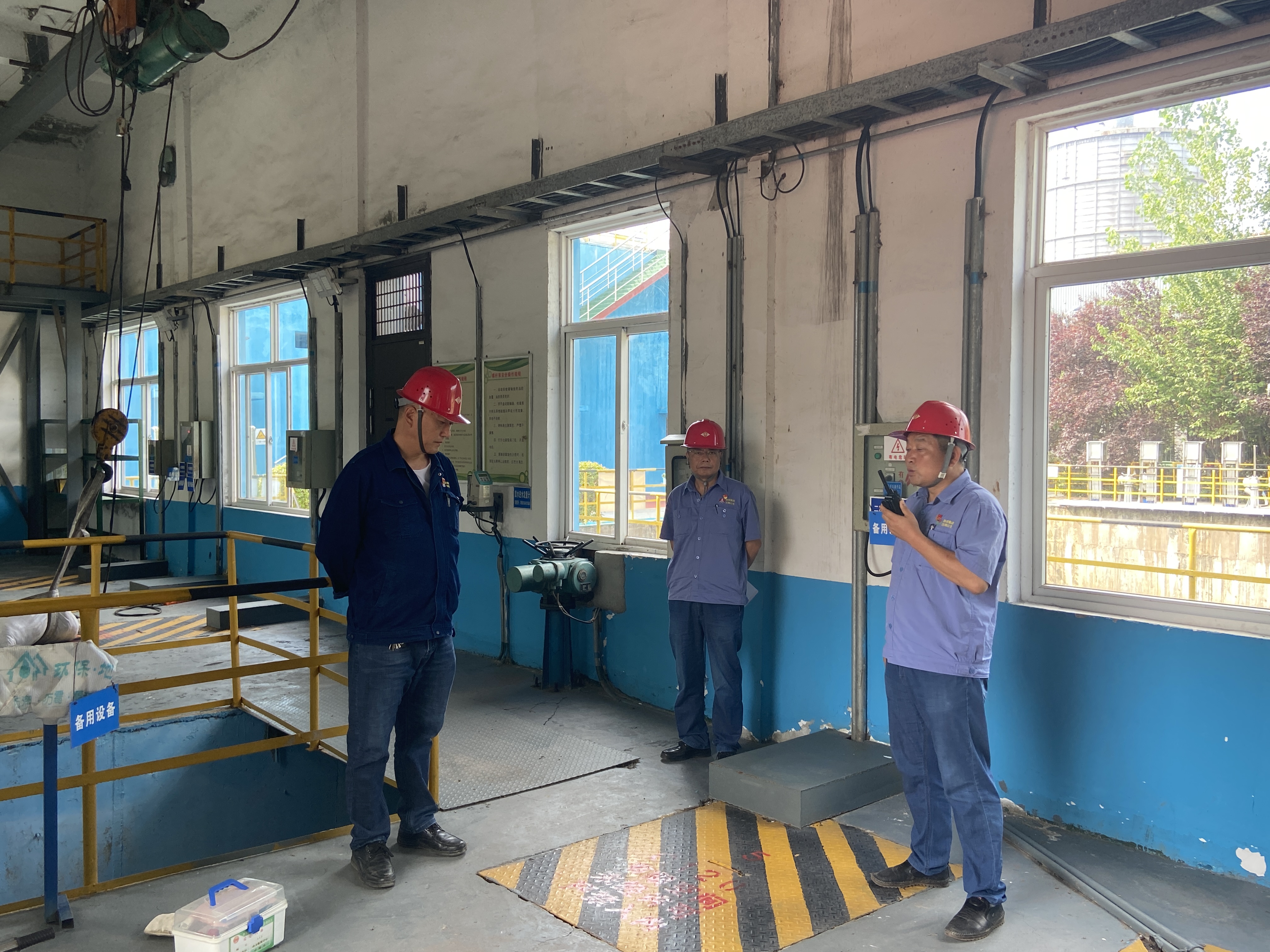 严把“三重关”筑牢安全“生命线” 严把“三重关”筑牢安全“生命线”