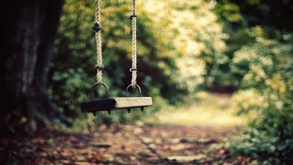 记忆深处的那片“秘密基地”