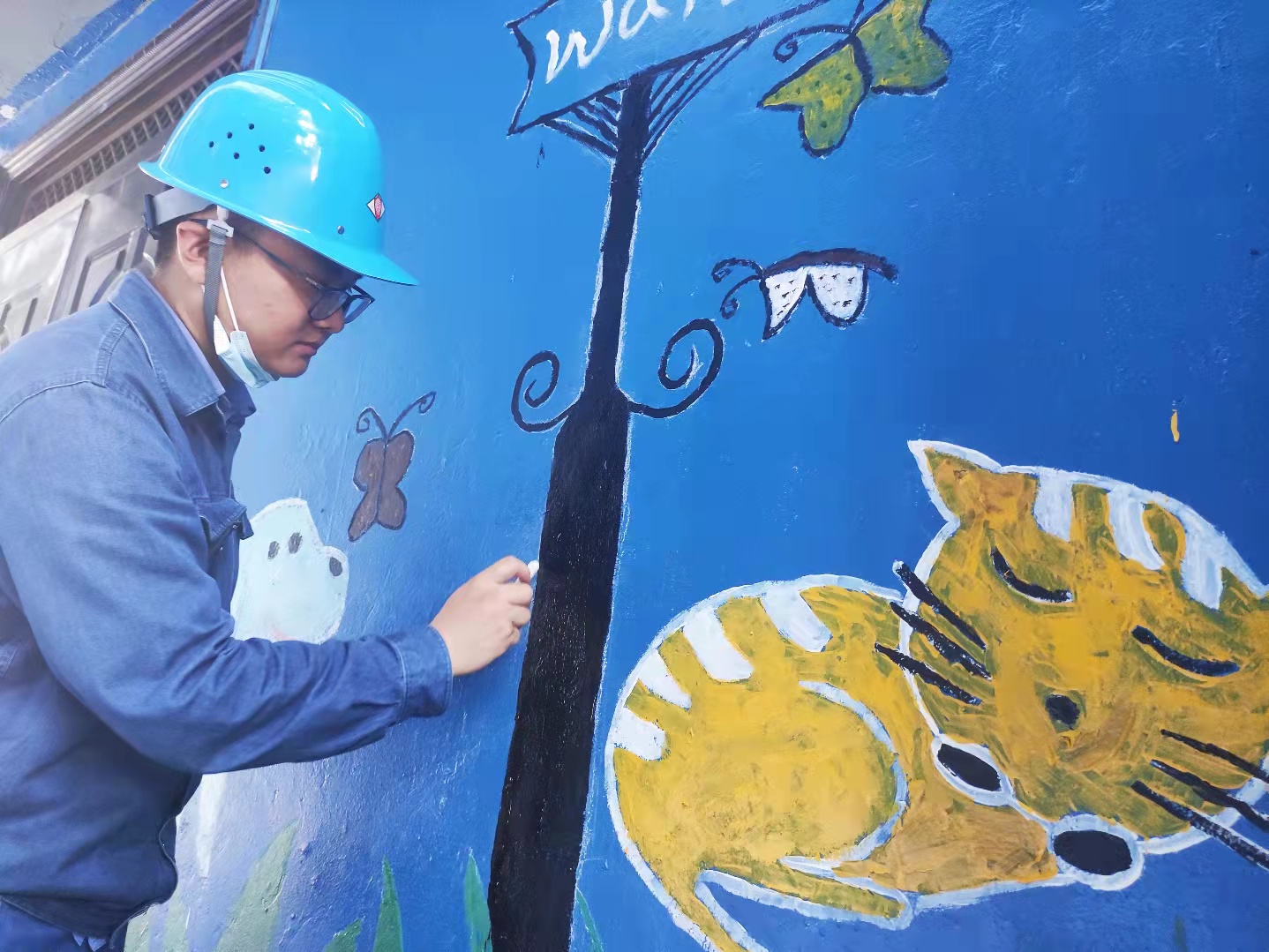 用实干精神“擦亮”前行之路 用实干精神“擦亮”前行之路