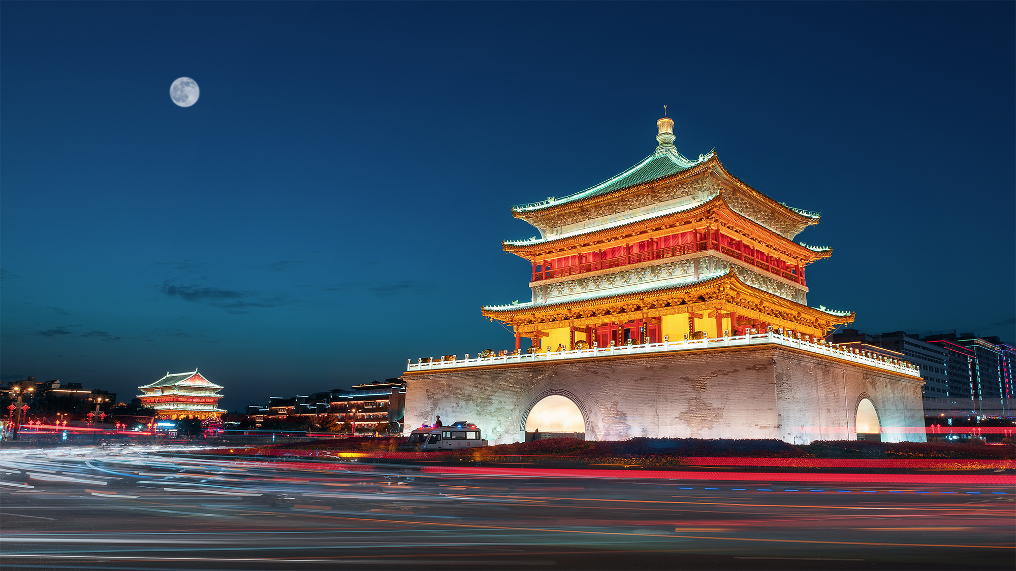 瑟瑟秋风意，暖暖故人情