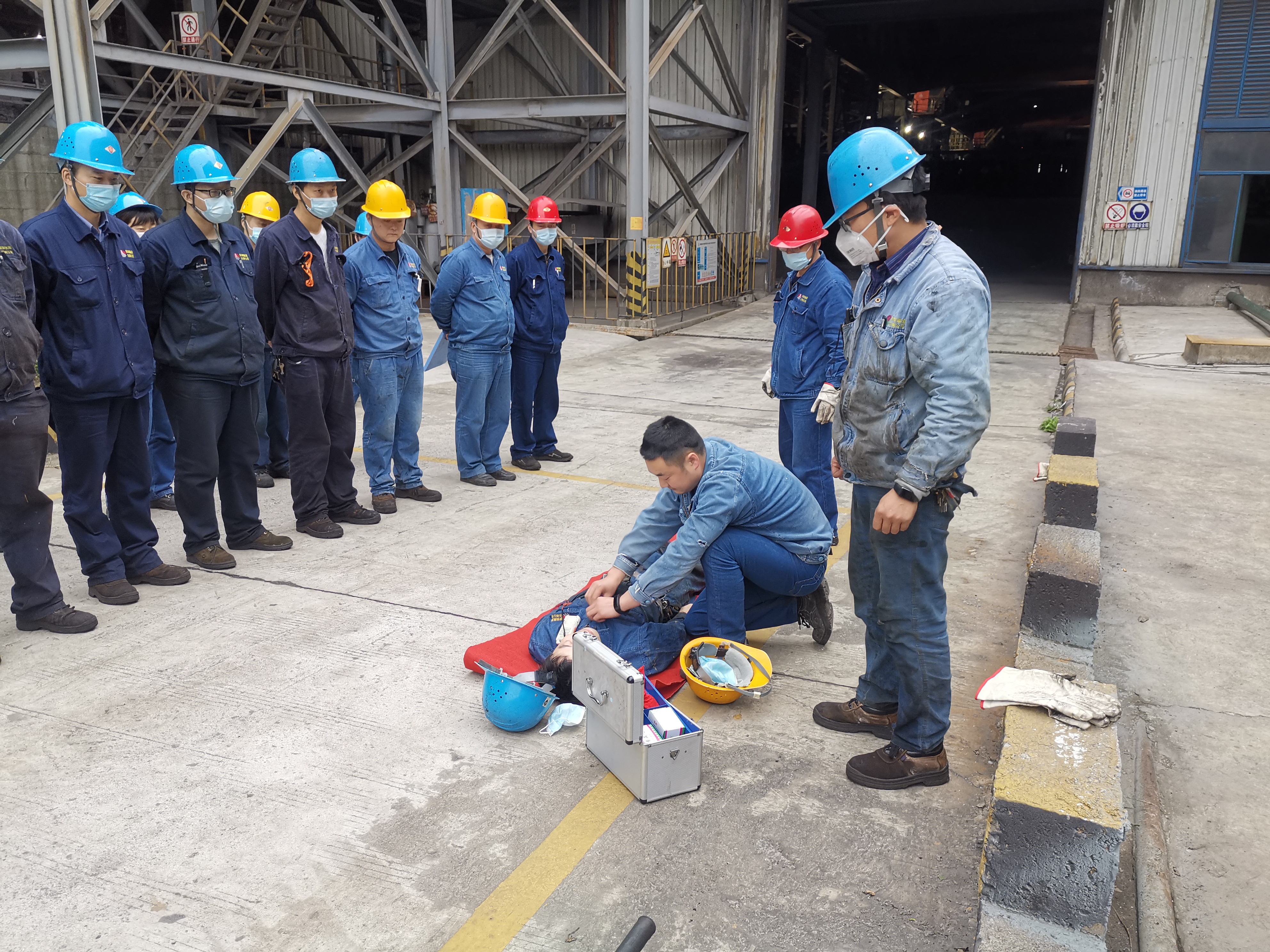 策马扬鞭 为“百日安全”再添“三味真火” 策马扬鞭 为“百日安全”再添“三味真火”