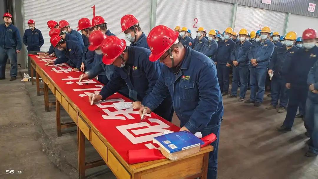 交通安全月!炼钢厂“拍了拍”你 交通安全月!炼钢厂“拍了拍”你