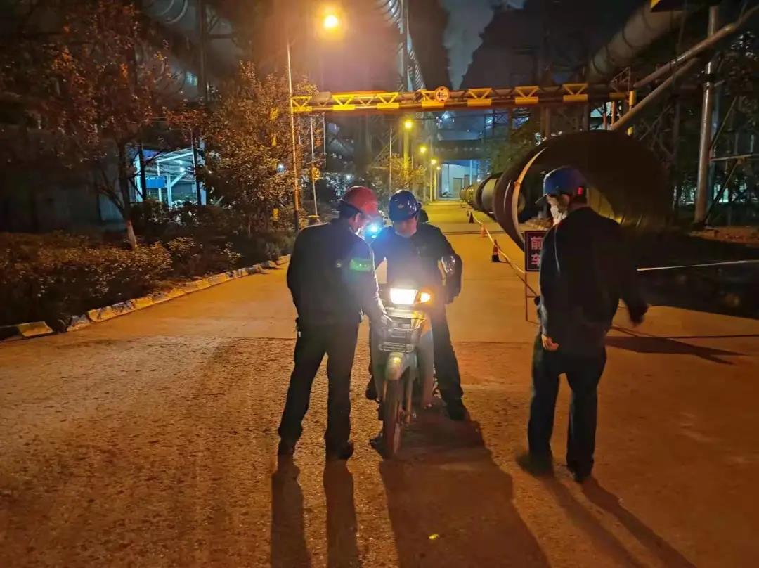 交通安全月!炼钢厂“拍了拍”你 交通安全月!炼钢厂“拍了拍”你