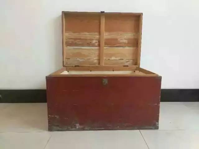 父亲的红木箱