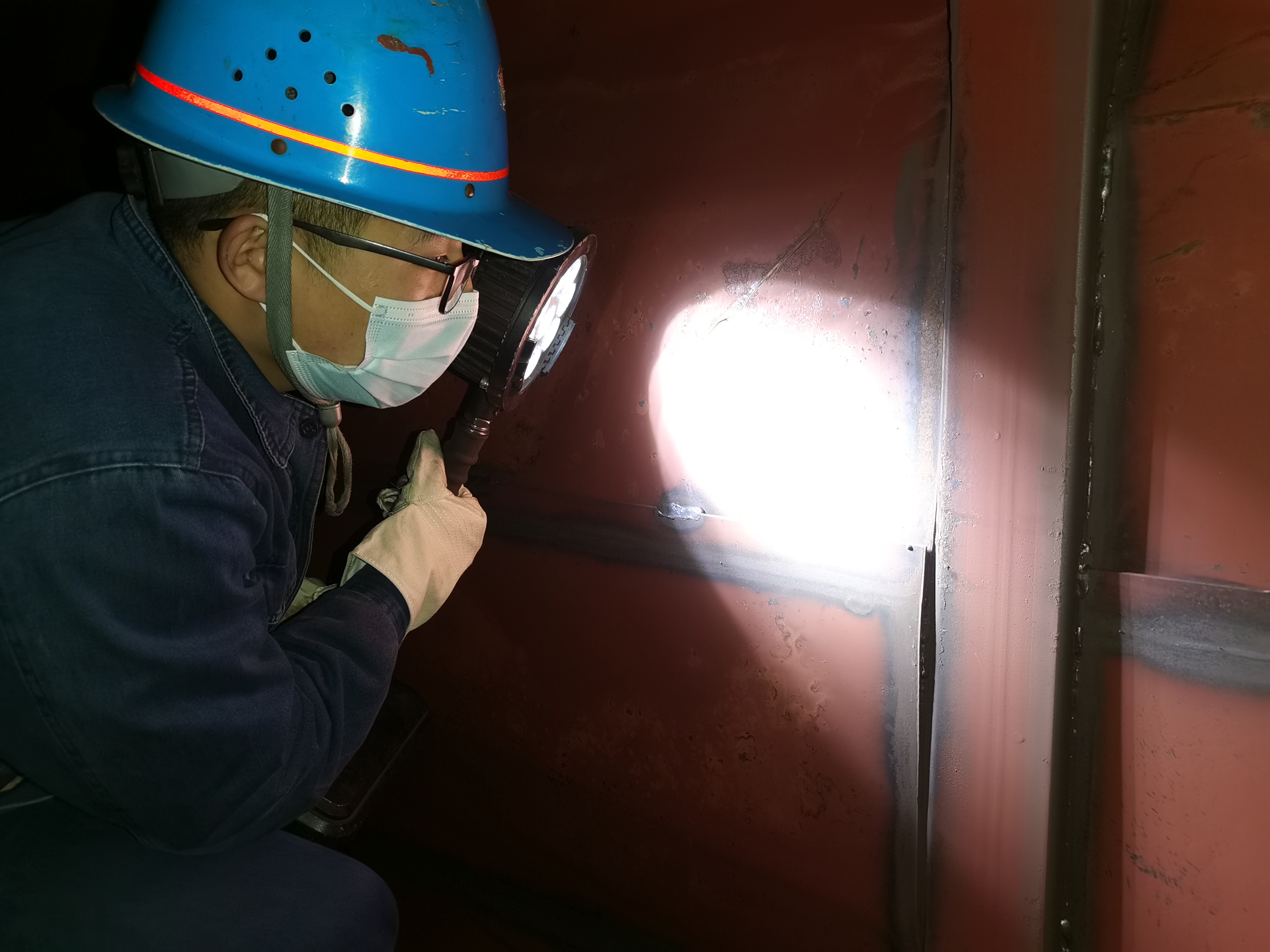 致敬坚守节日里的设备人 致敬坚守节日里的设备人