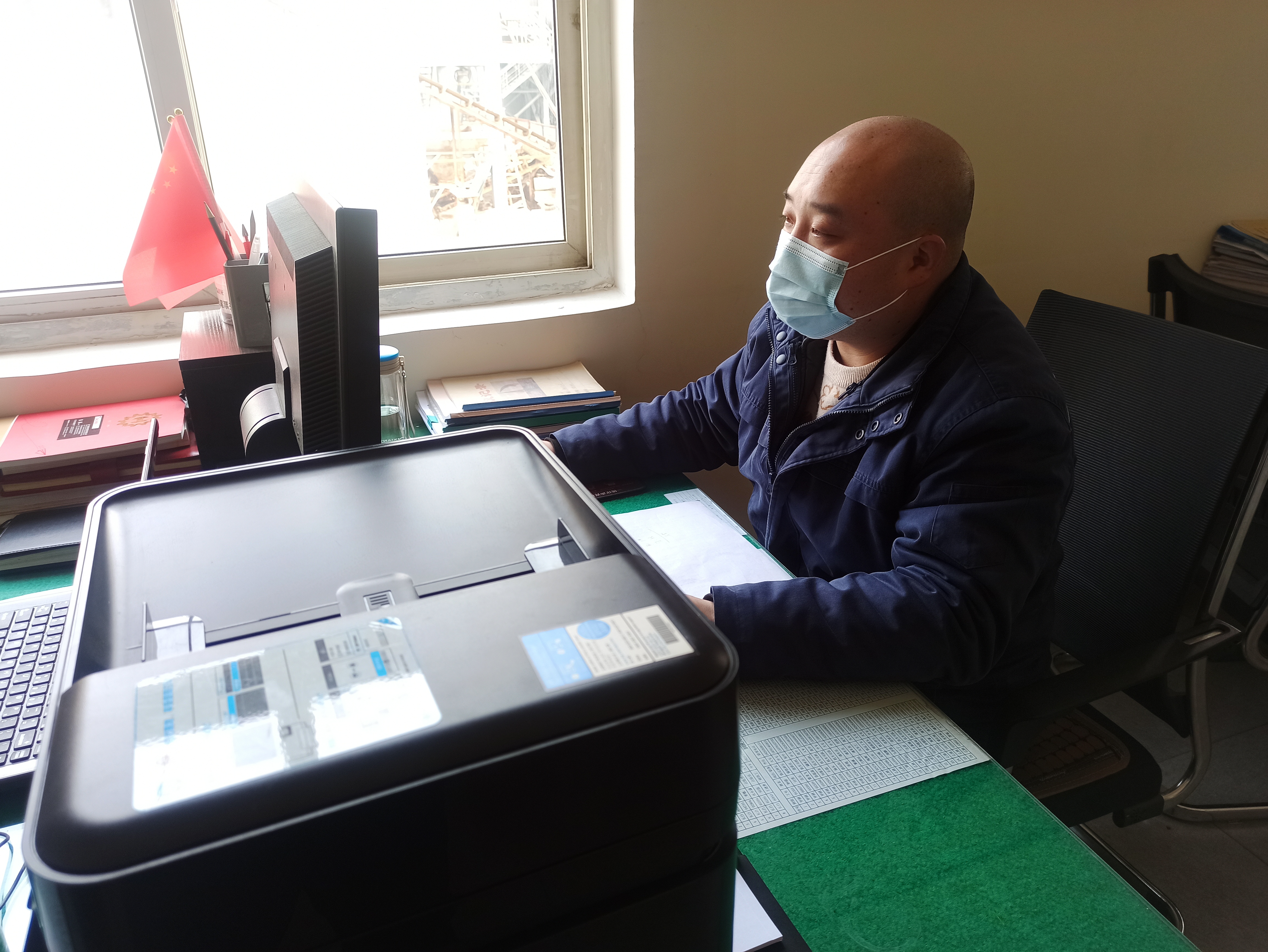 黄帽子的“轴劲儿” 黄帽子的“轴劲儿”