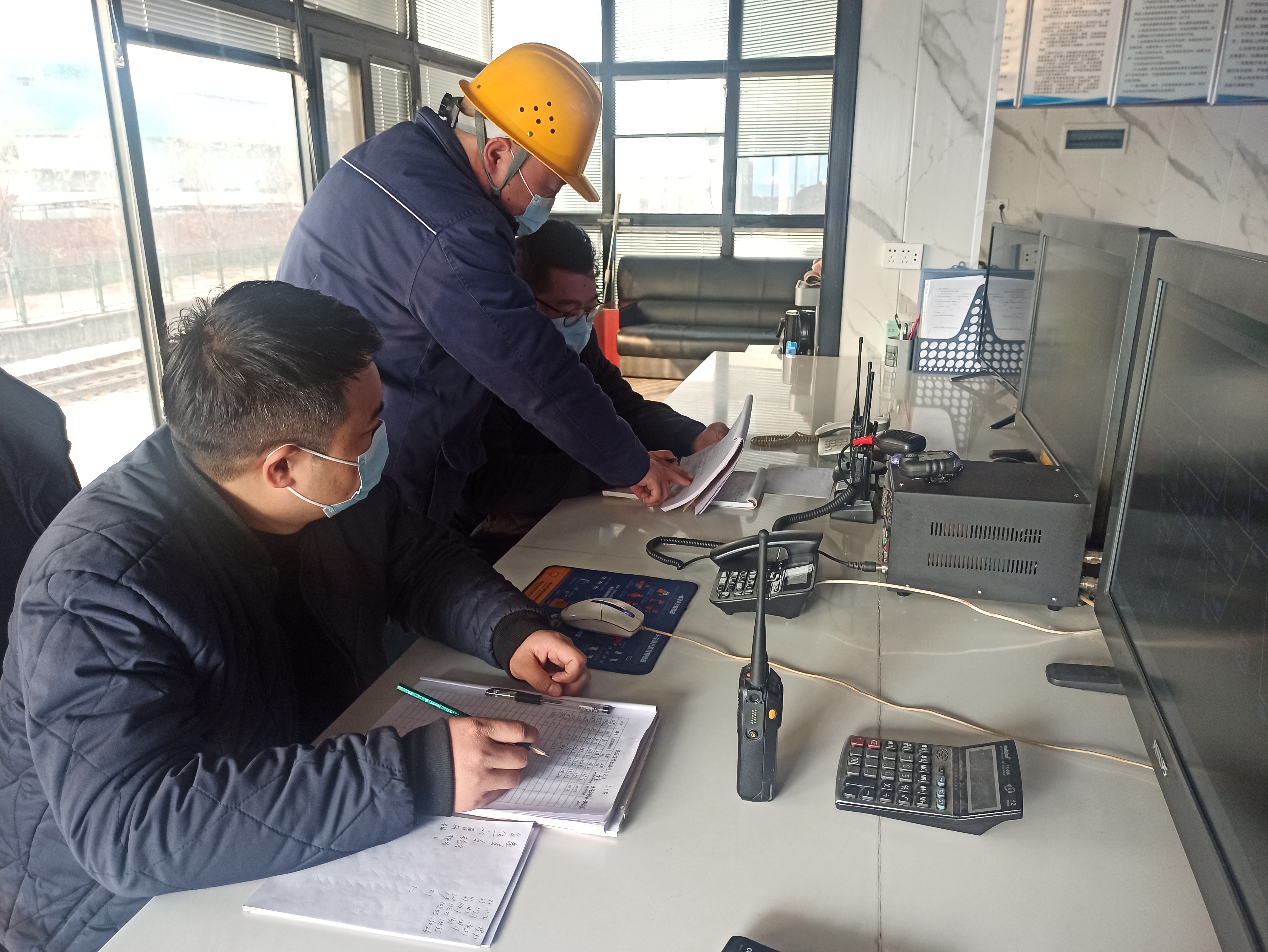 黄帽子的“轴劲儿” 黄帽子的“轴劲儿”