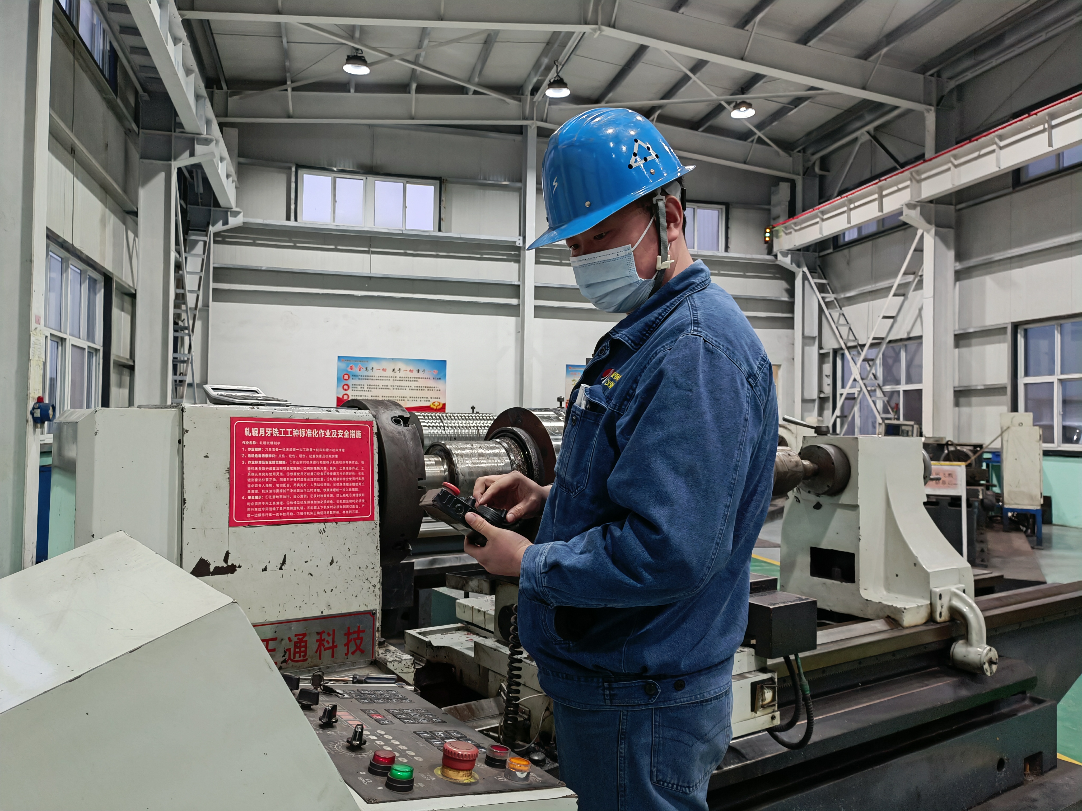 点赞！看他从“机加小白”到“技术状元”的成功逆袭之路