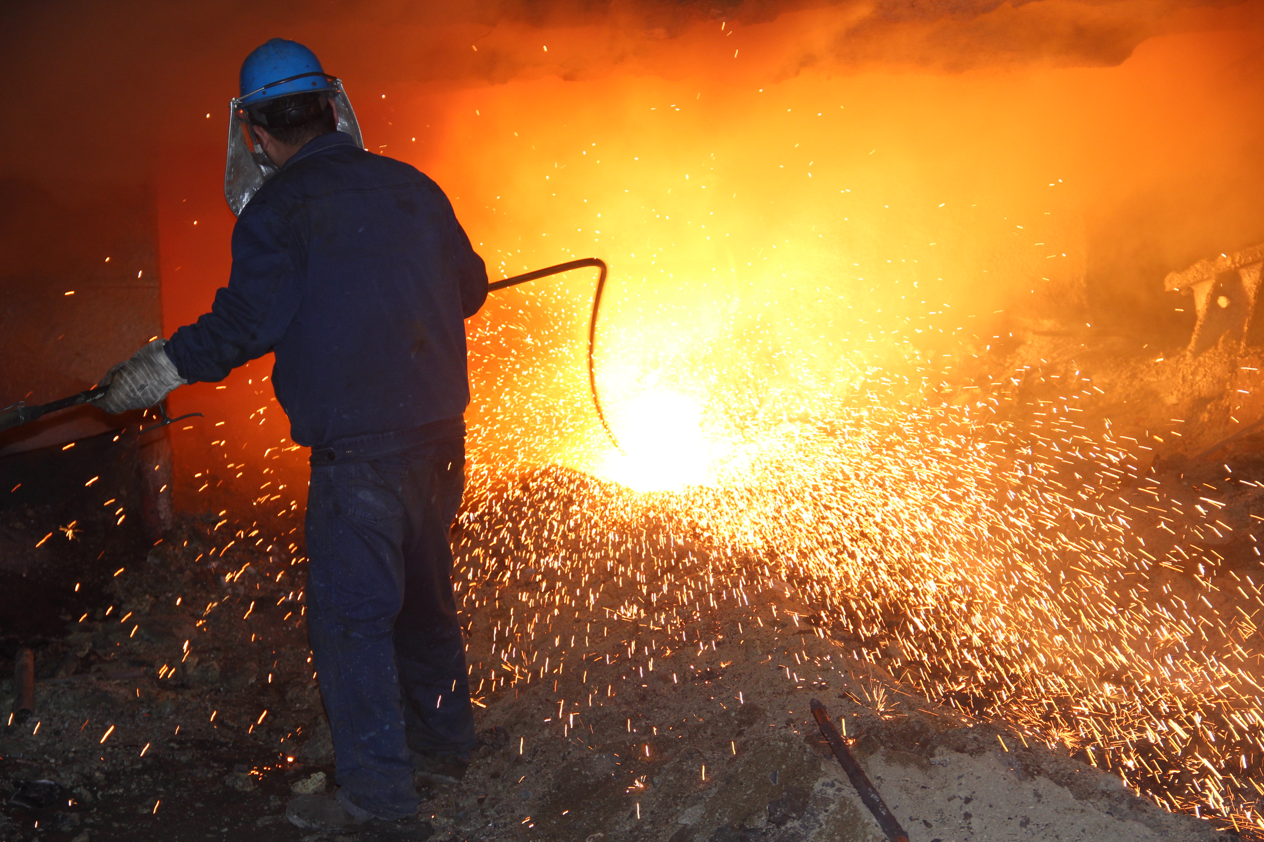 四力齐发”推动党的十九届六中全会精神落地生根