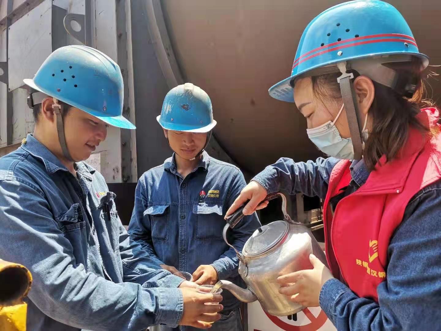 情系职工办实事 凝心聚力“度”发展 情系职工办实事 凝心聚力“度”发展