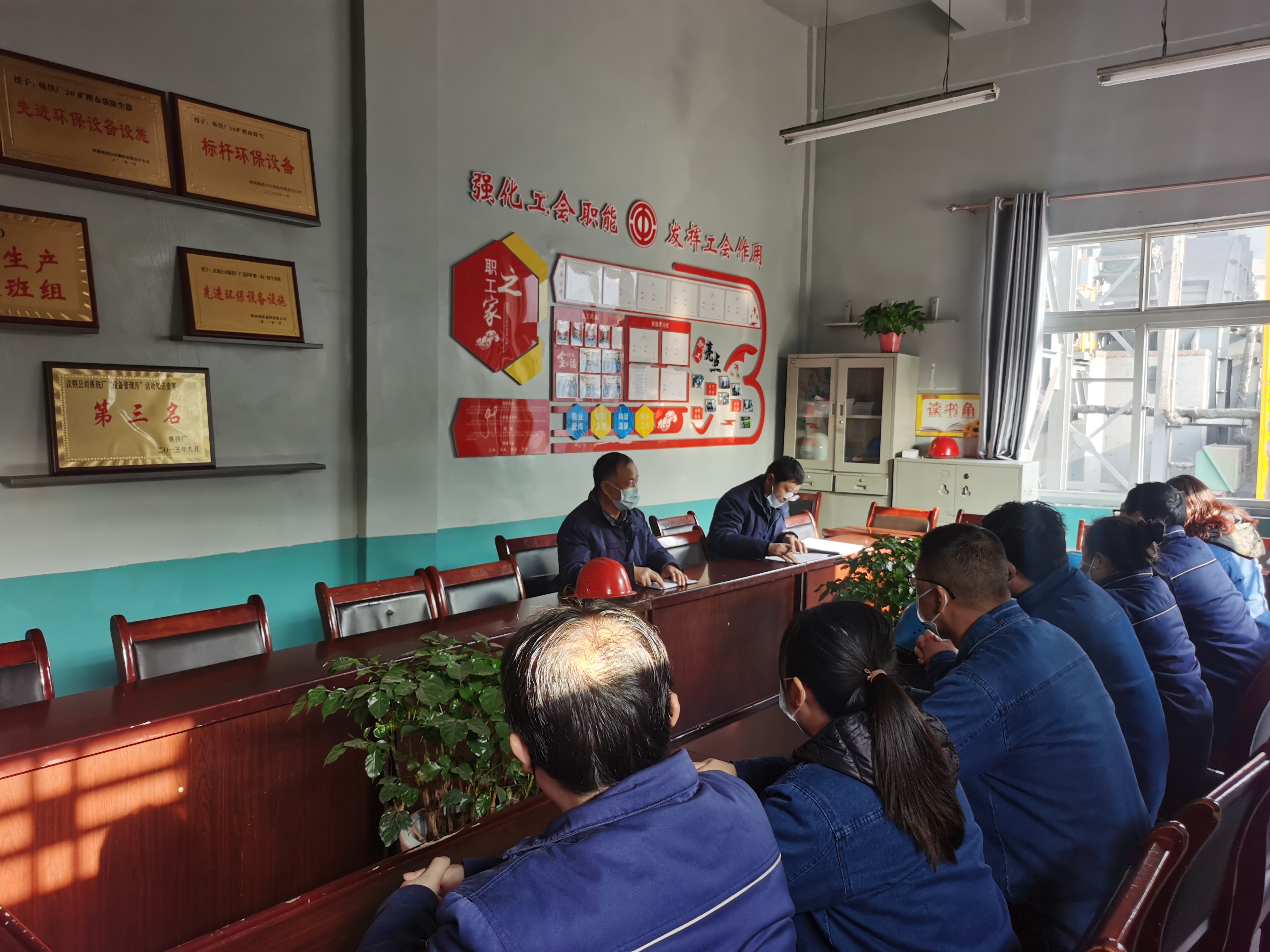 “吹拉弹唱”激活班组建设“一池春水”