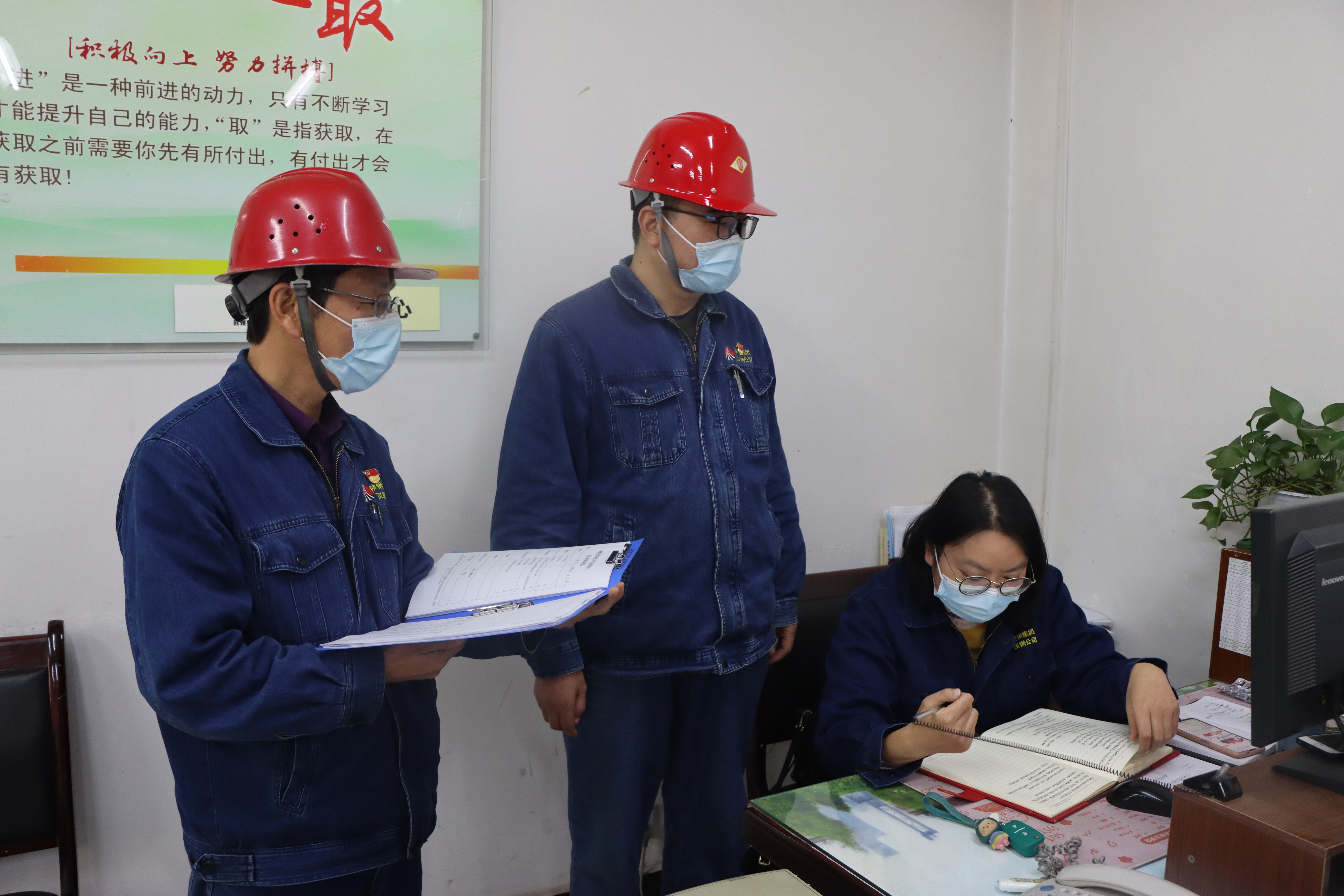 “严”与“惩”相结合,打造良好开端 “严”与“惩”相结合,打造良好开端