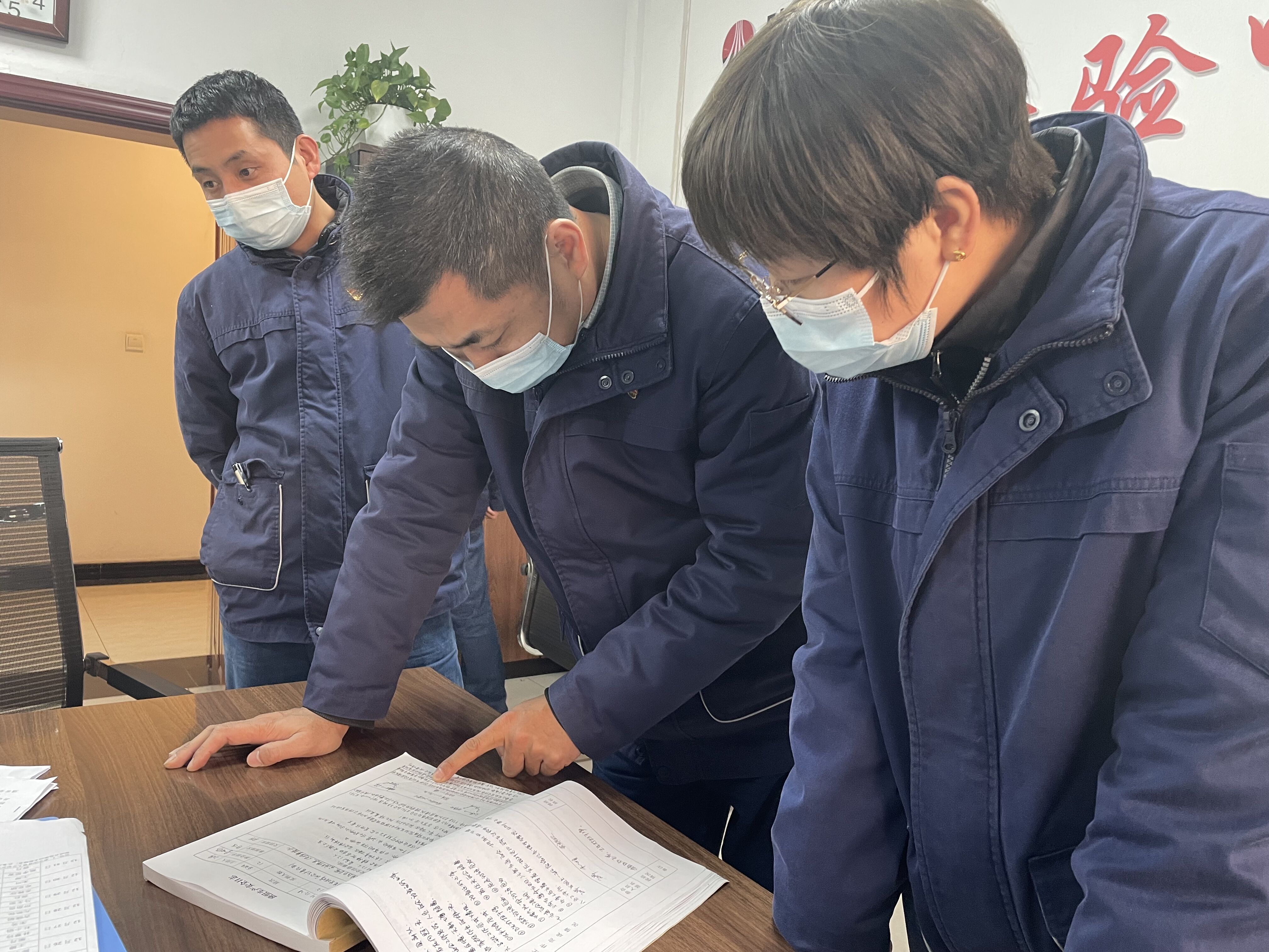 矢志“潜”行,让实干在钢城蔚然成风 矢志“潜”行,让实干在钢城蔚然成风