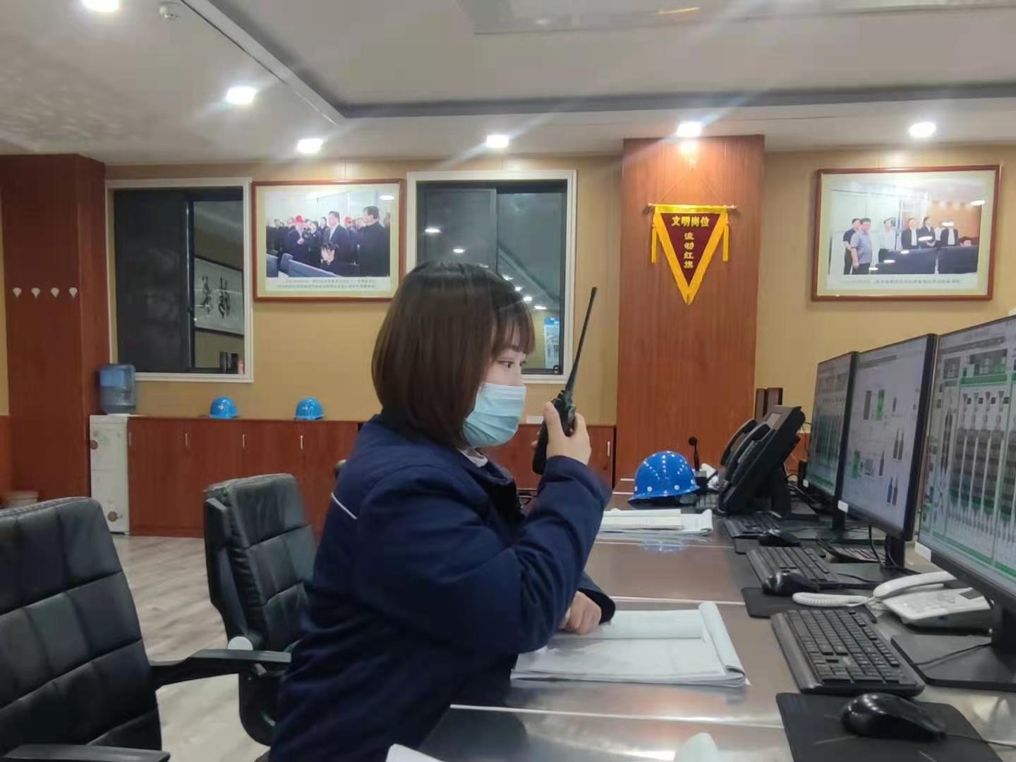 百舸争流千帆竞,巾帼花开别样红 百舸争流千帆竞,巾帼花开别样红