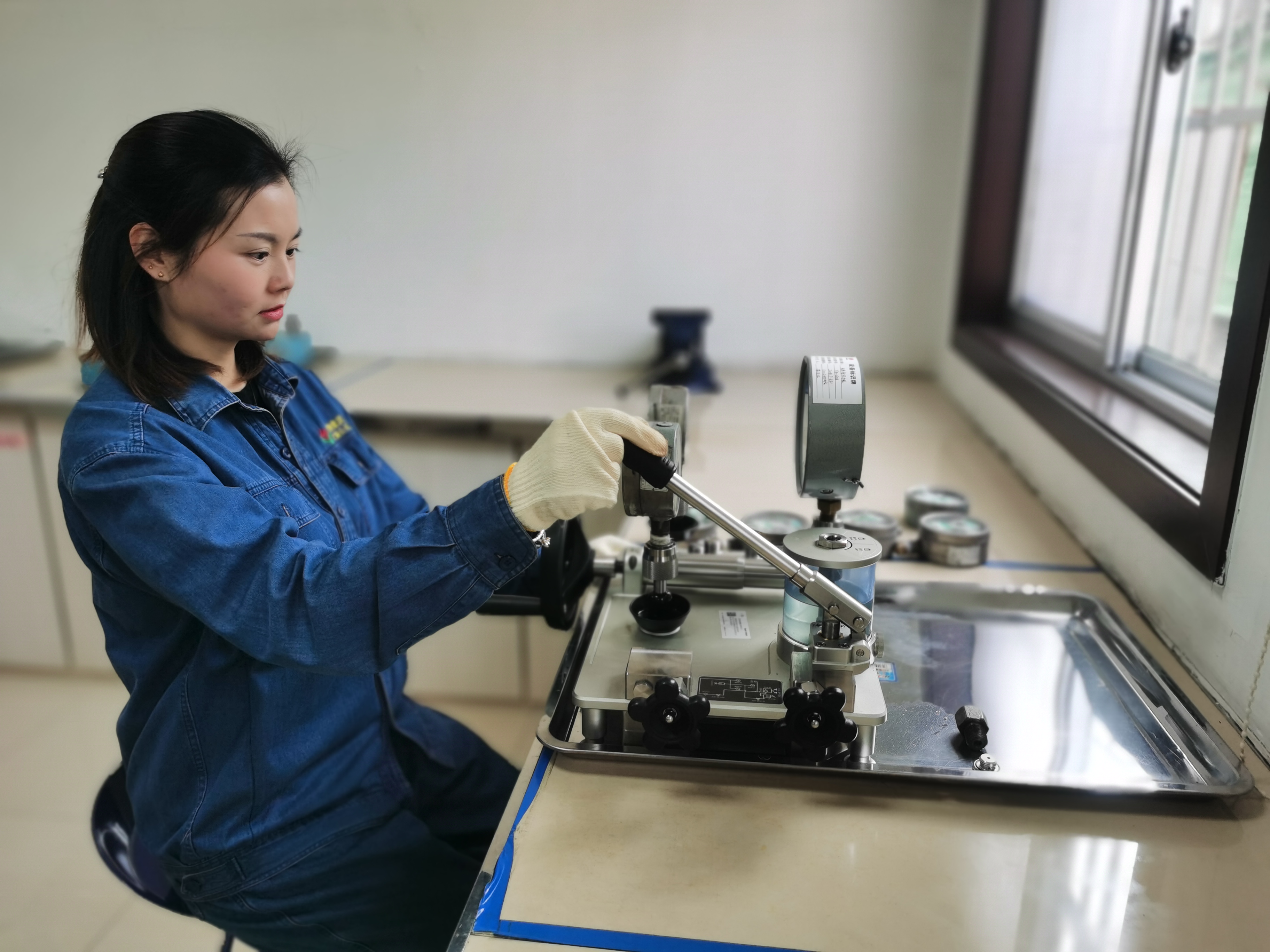 春节镜头下的坚守 春节镜头下的坚守