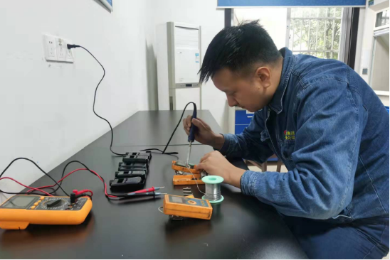 春节镜头下的坚守 春节镜头下的坚守