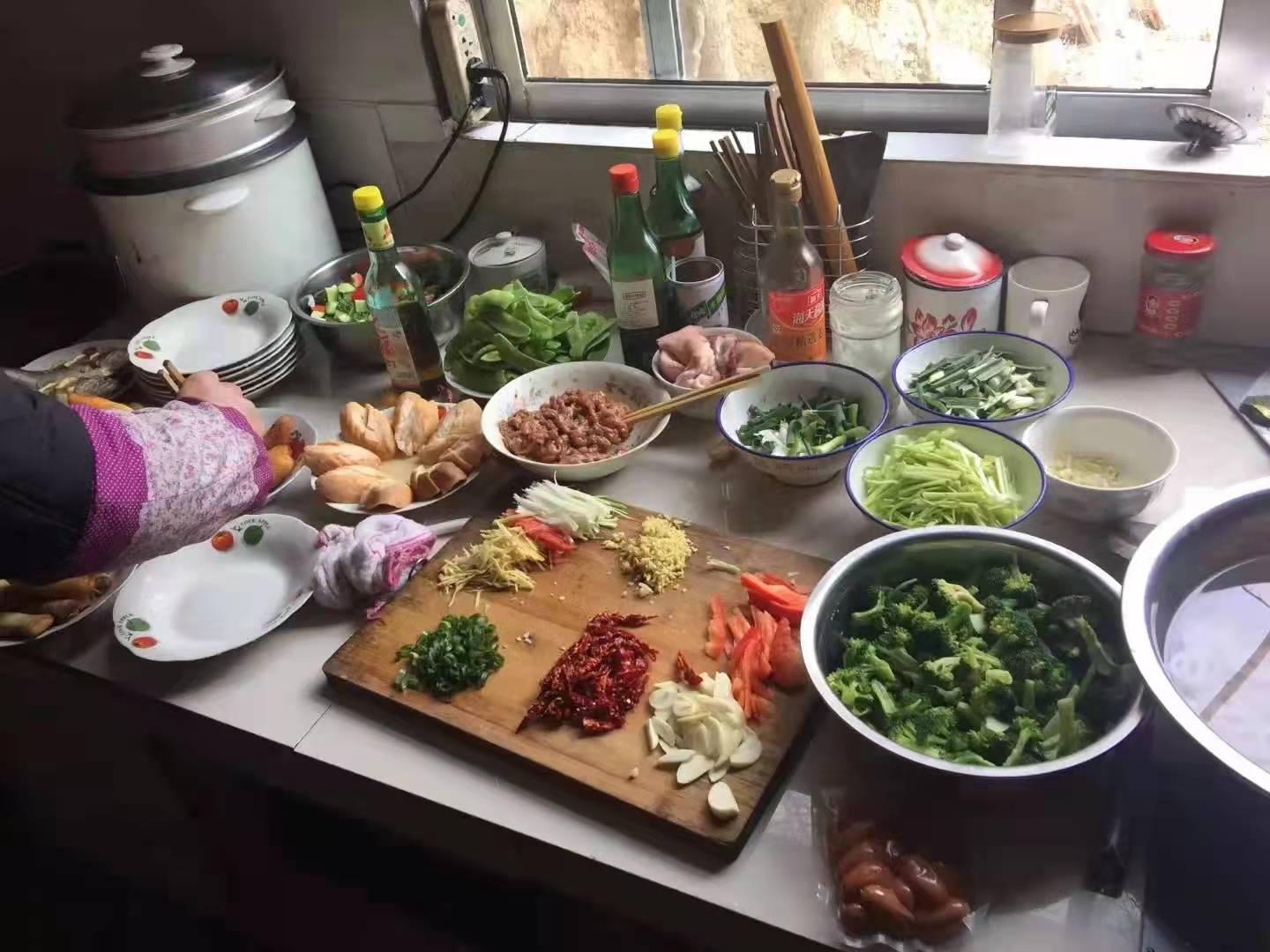 光影重叠,让“团圆年”留在瞬间 光影重叠,让“团圆年”留在瞬间