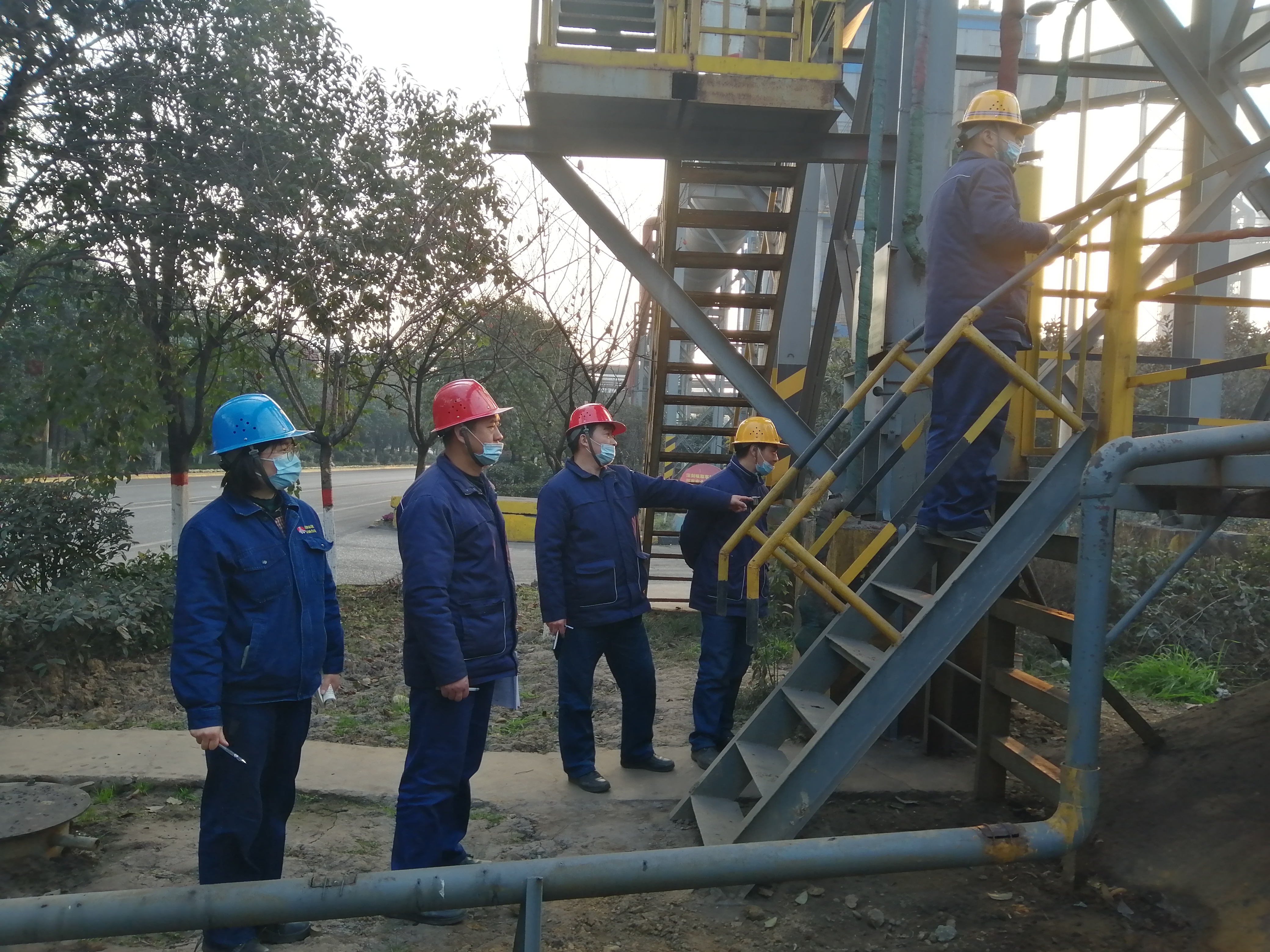 念好“三字经”,夺取新年“开门红” 念好“三字经”,夺取新年“开门红”