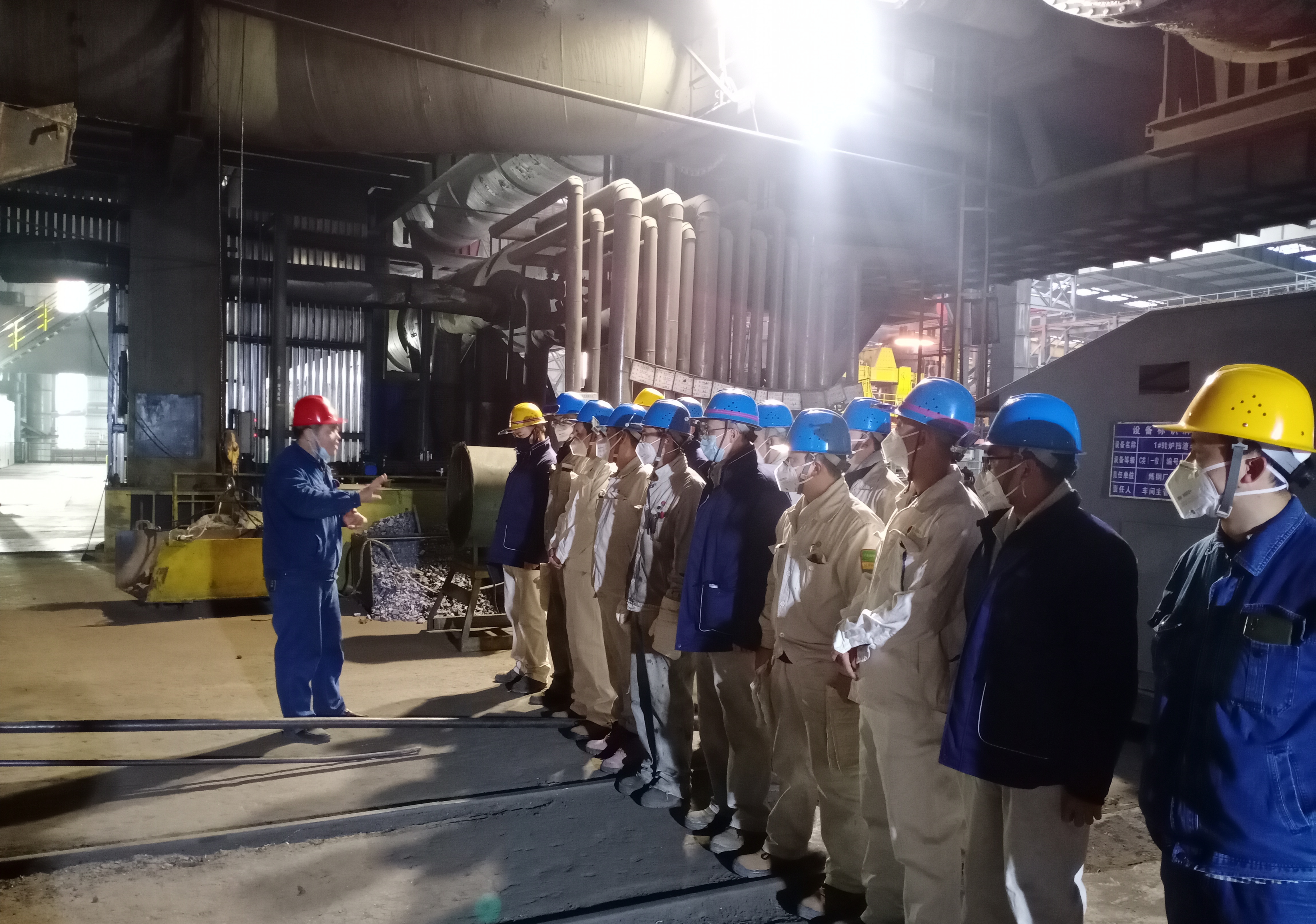 小小“班前会”,大大“宣讲台” 小小“班前会”,大大“宣讲台”