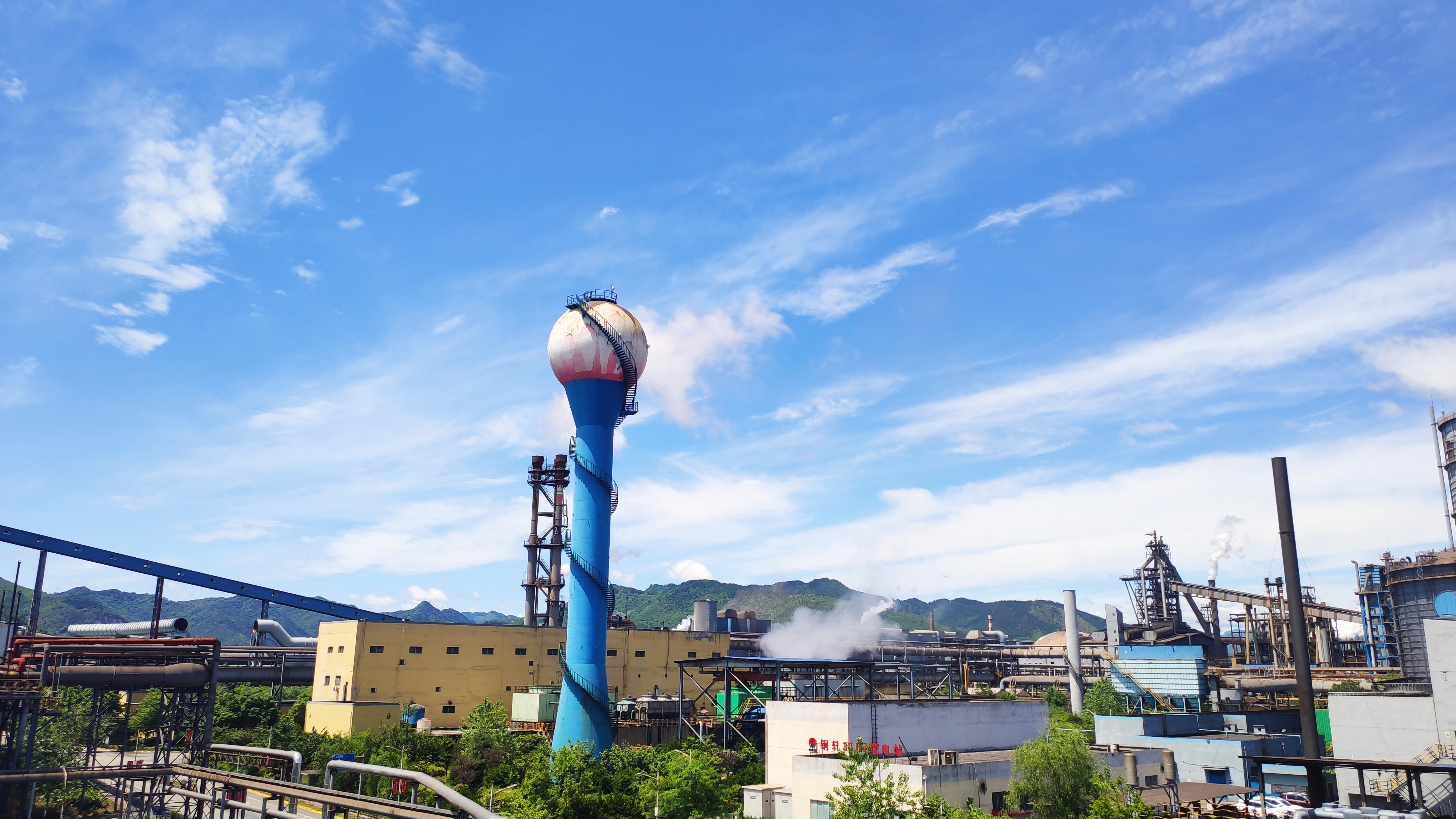 最好的2022  必将策马扬鞭绘就新篇章