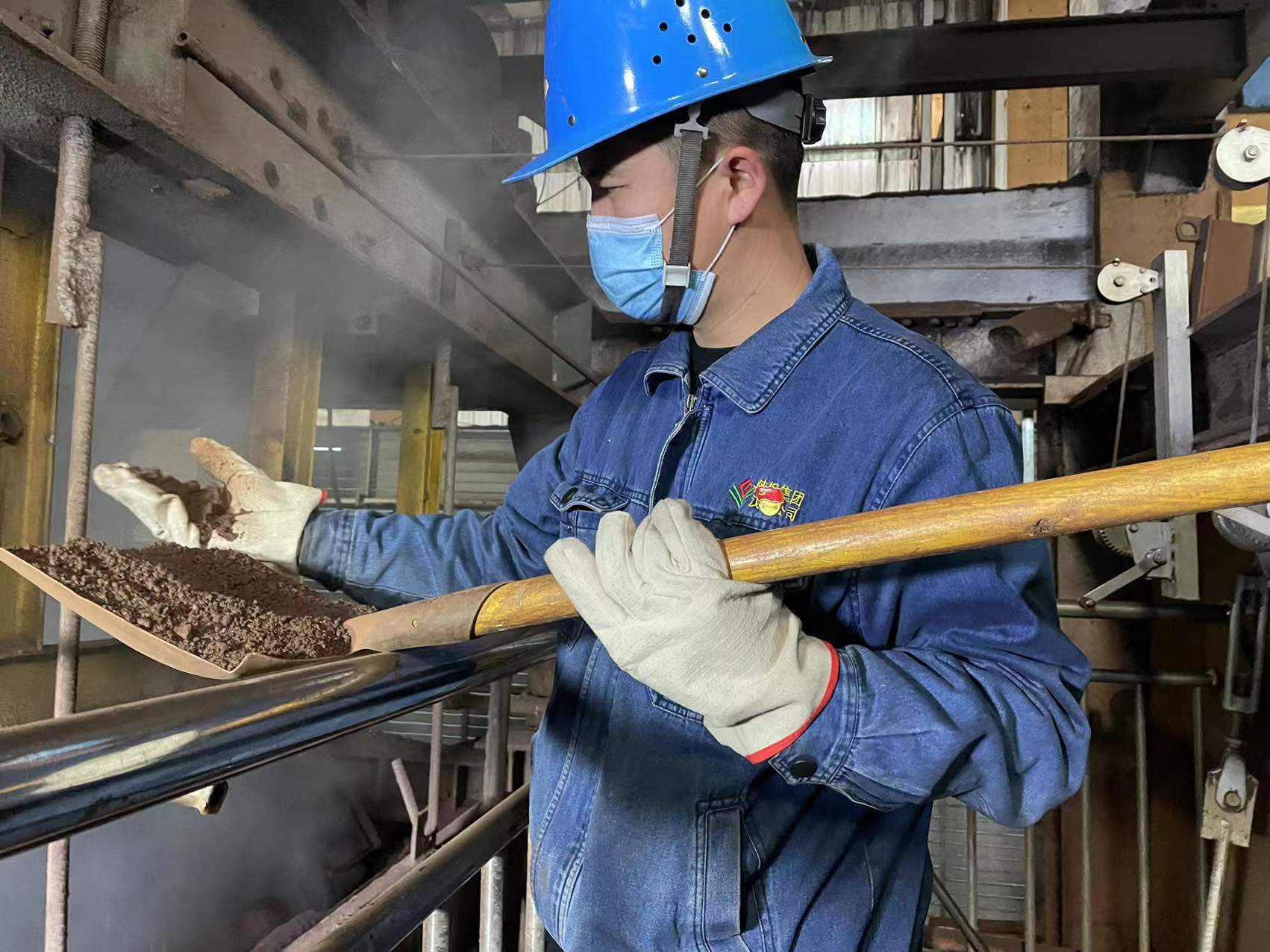 系统发力 当好高炉“营养师”