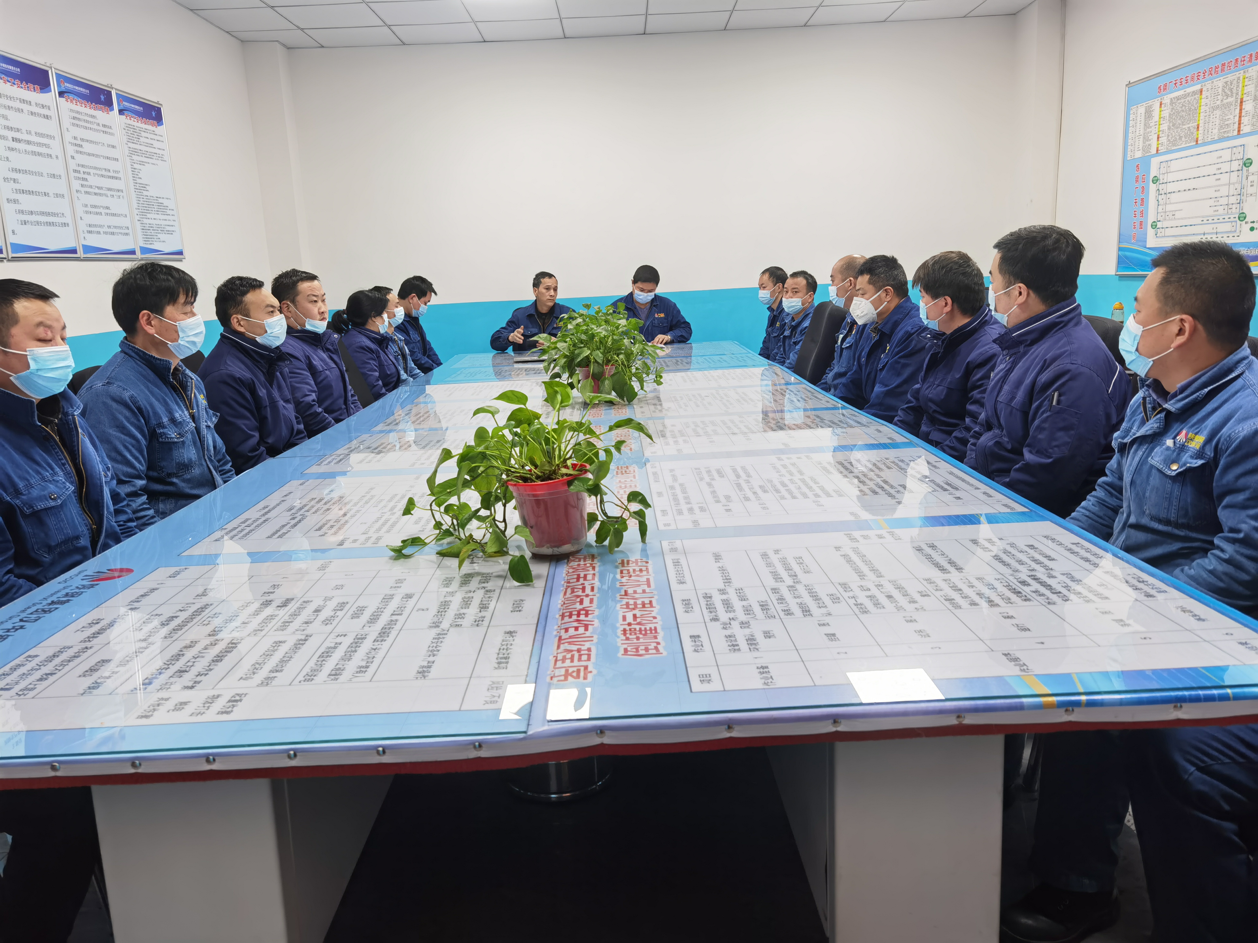 “三会”精神引领党支部工作再起航 “三会”精神引领党支部工作再起航