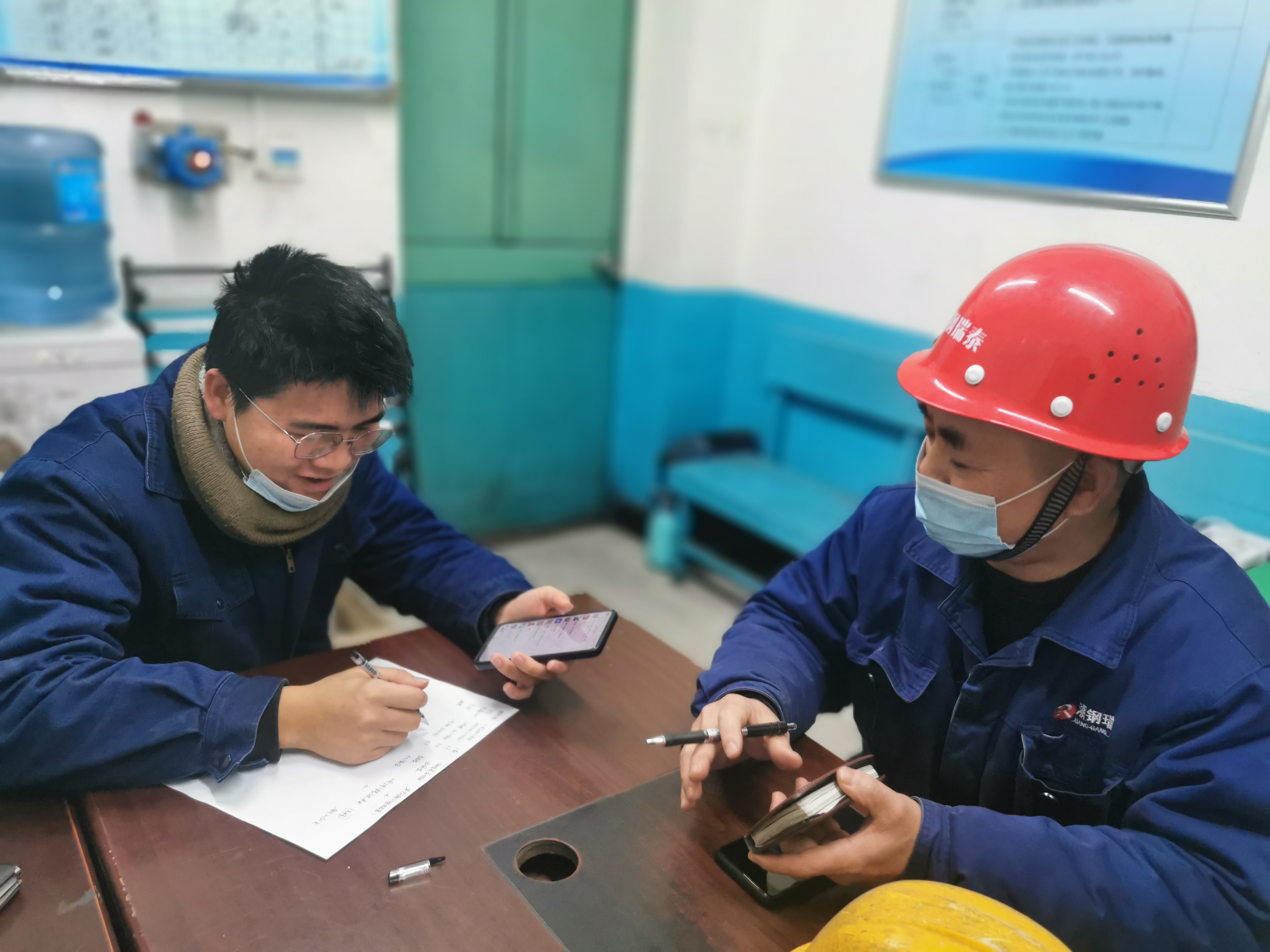 每班都在“考试”？炼钢厂：没错！