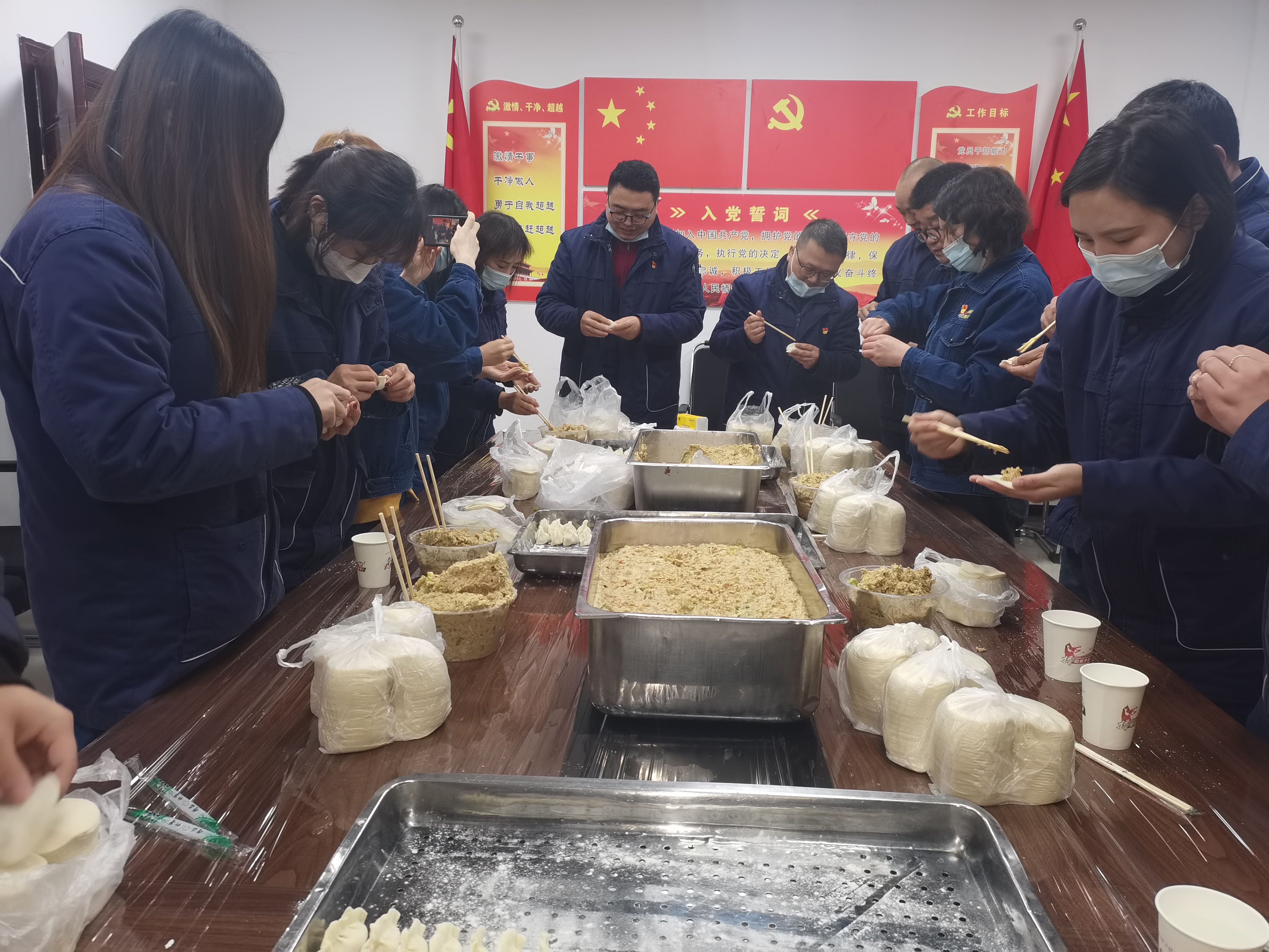 饺子全包！今天他们这样度元宵佳节