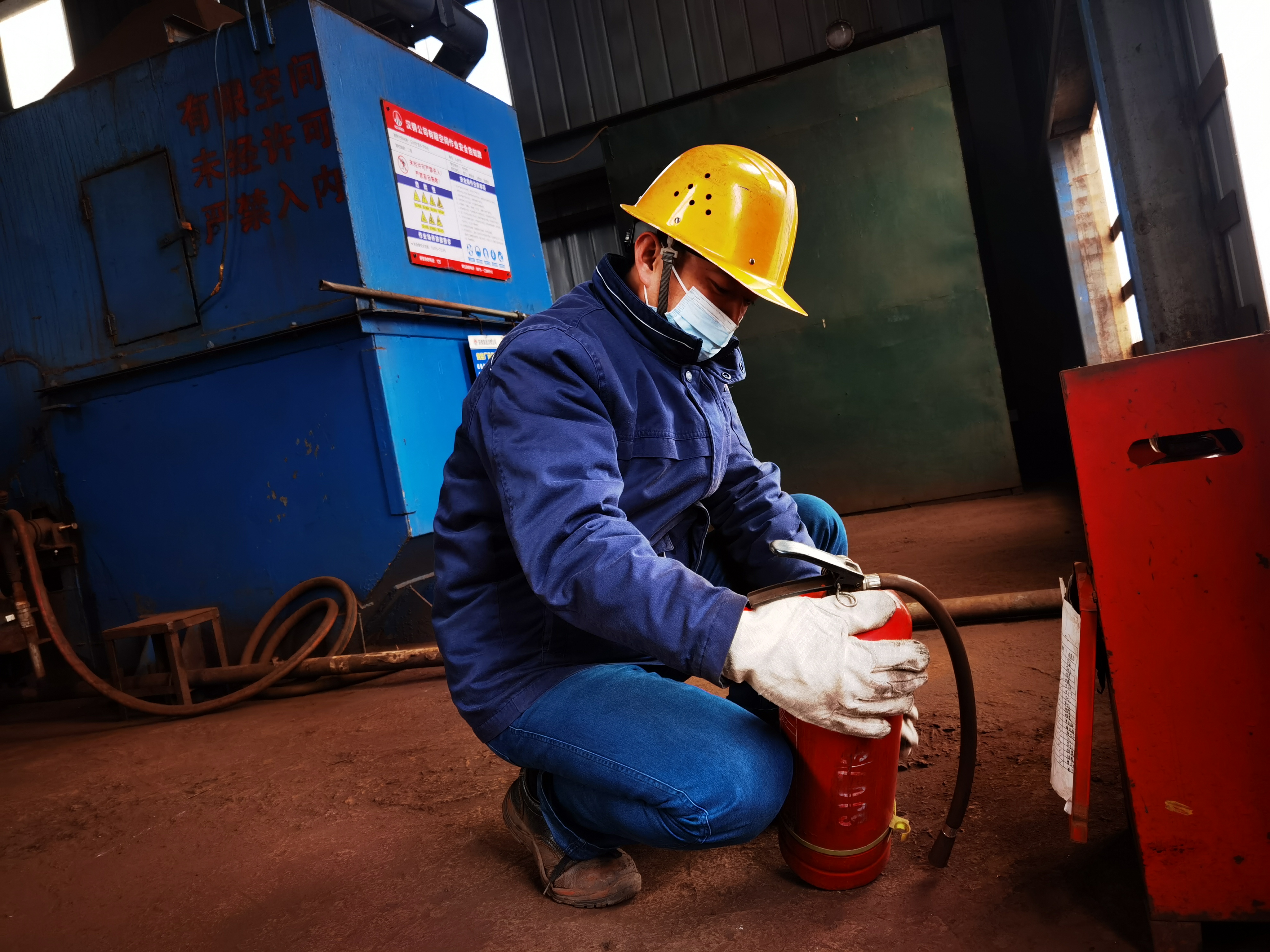 平凡中绽放精彩 记陕钢集团先进工作者 王智田 平凡中绽放精彩 记陕钢集团先进工作者 王智田