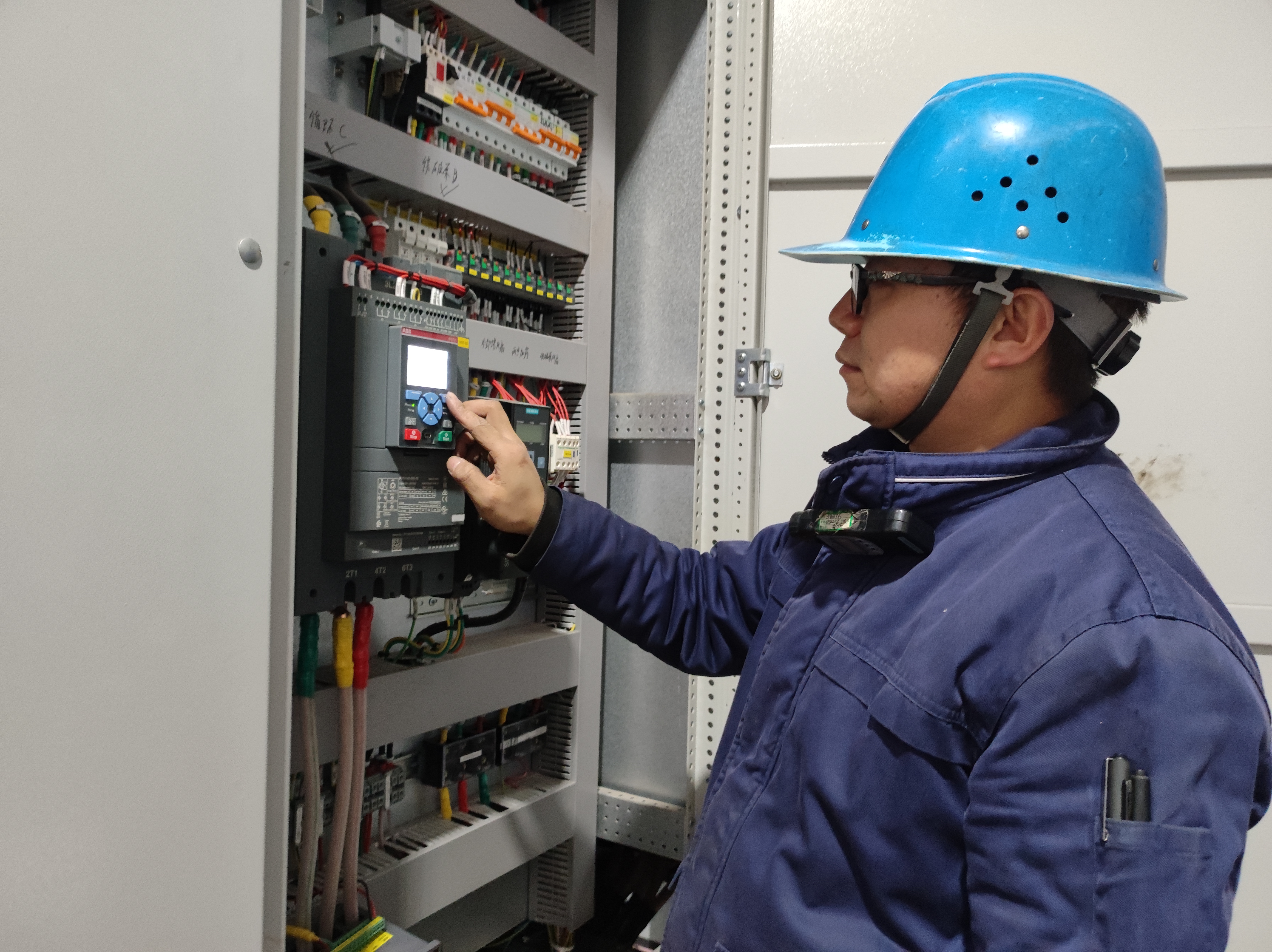 敬业---绘就不一样的维修人生 敬业---绘就不一样的维修人生