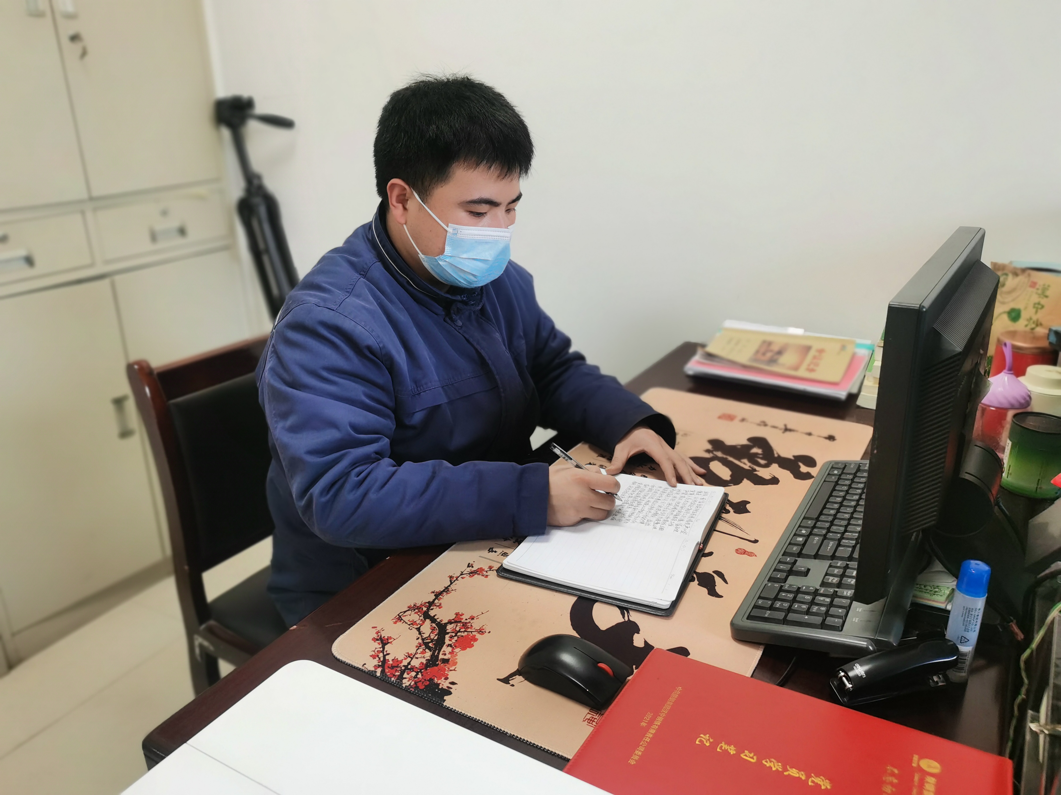 破冰行动,他们是炙热的“铁容融” 破冰行动,他们是炙热的“铁容融”