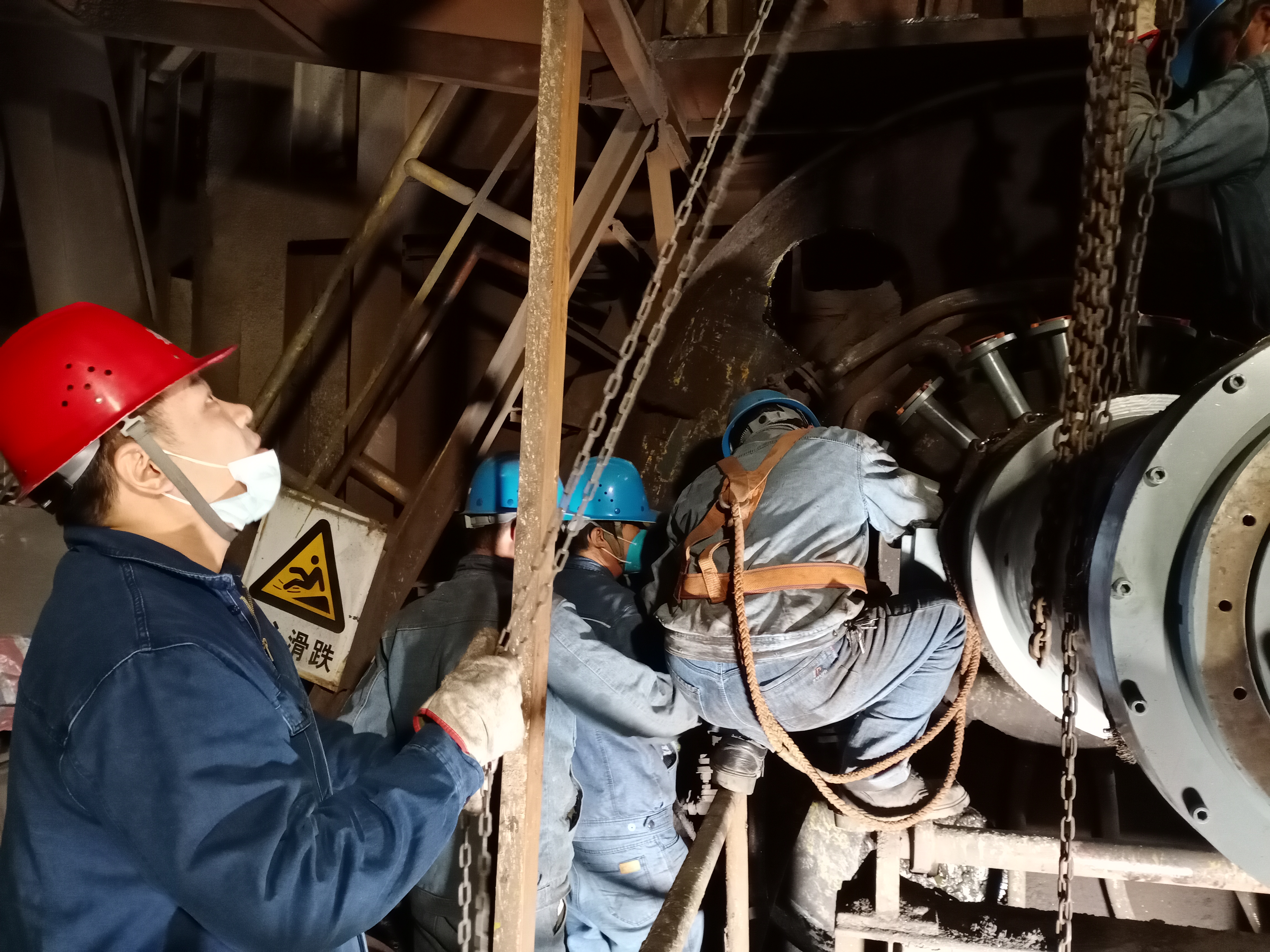 “严”字当头,“感”于工作 “严”字当头,“感”于工作