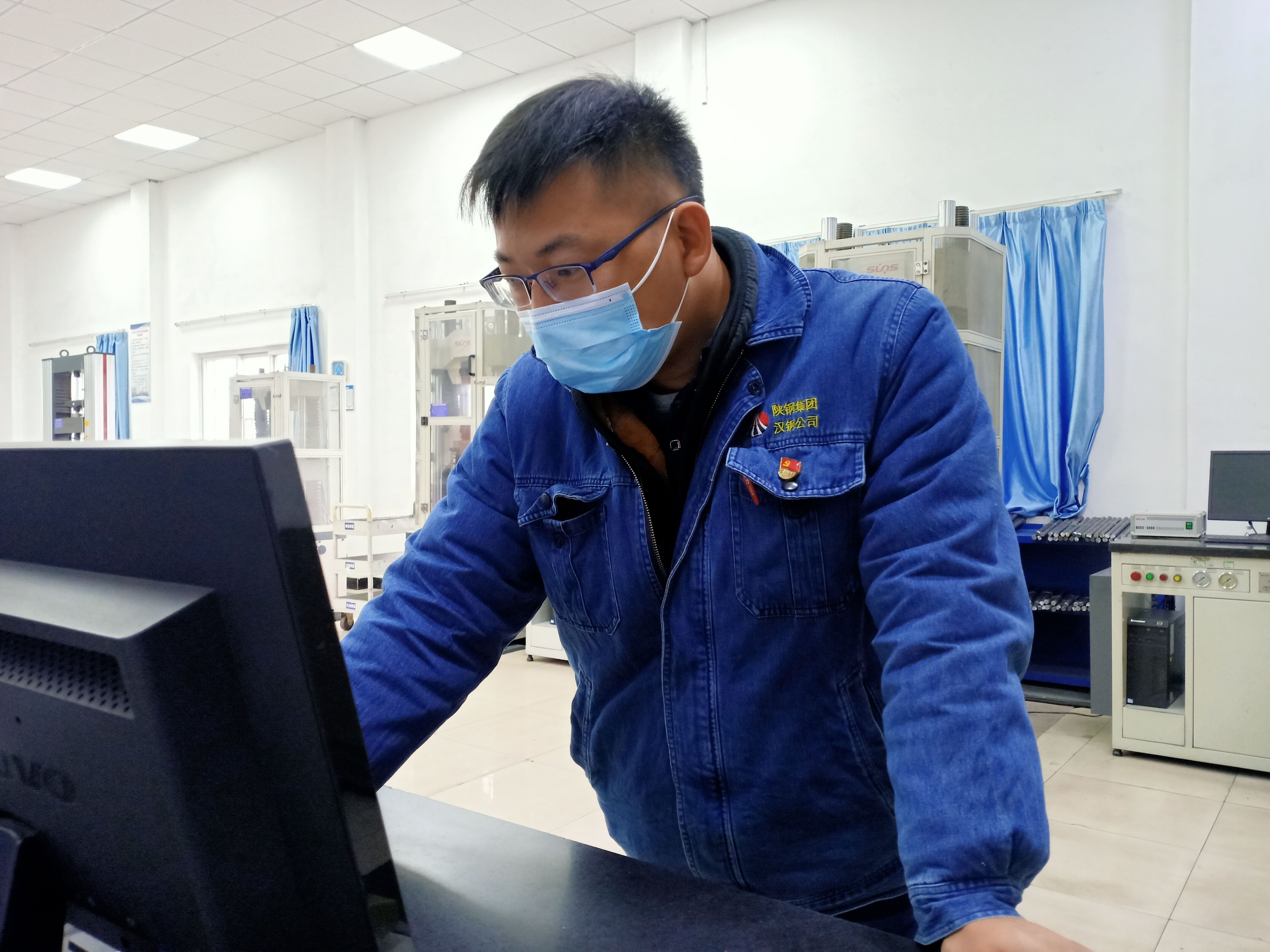 像“余军”一样用力奔跑 像“余军”一样用力奔跑