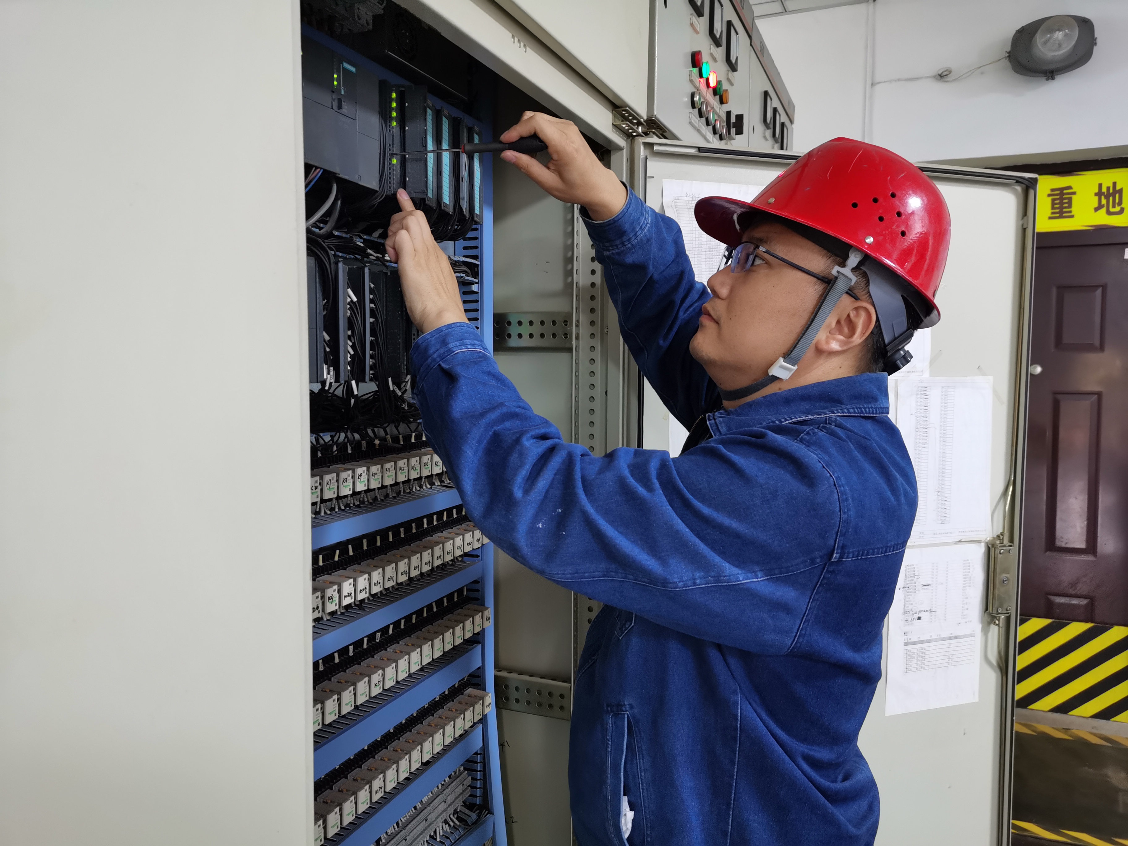 “隐藏”在我们身边这些人和事 “隐藏”在我们身边这些人和事