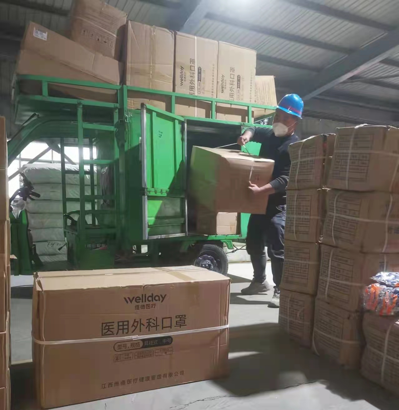 10万只口罩到货啦！