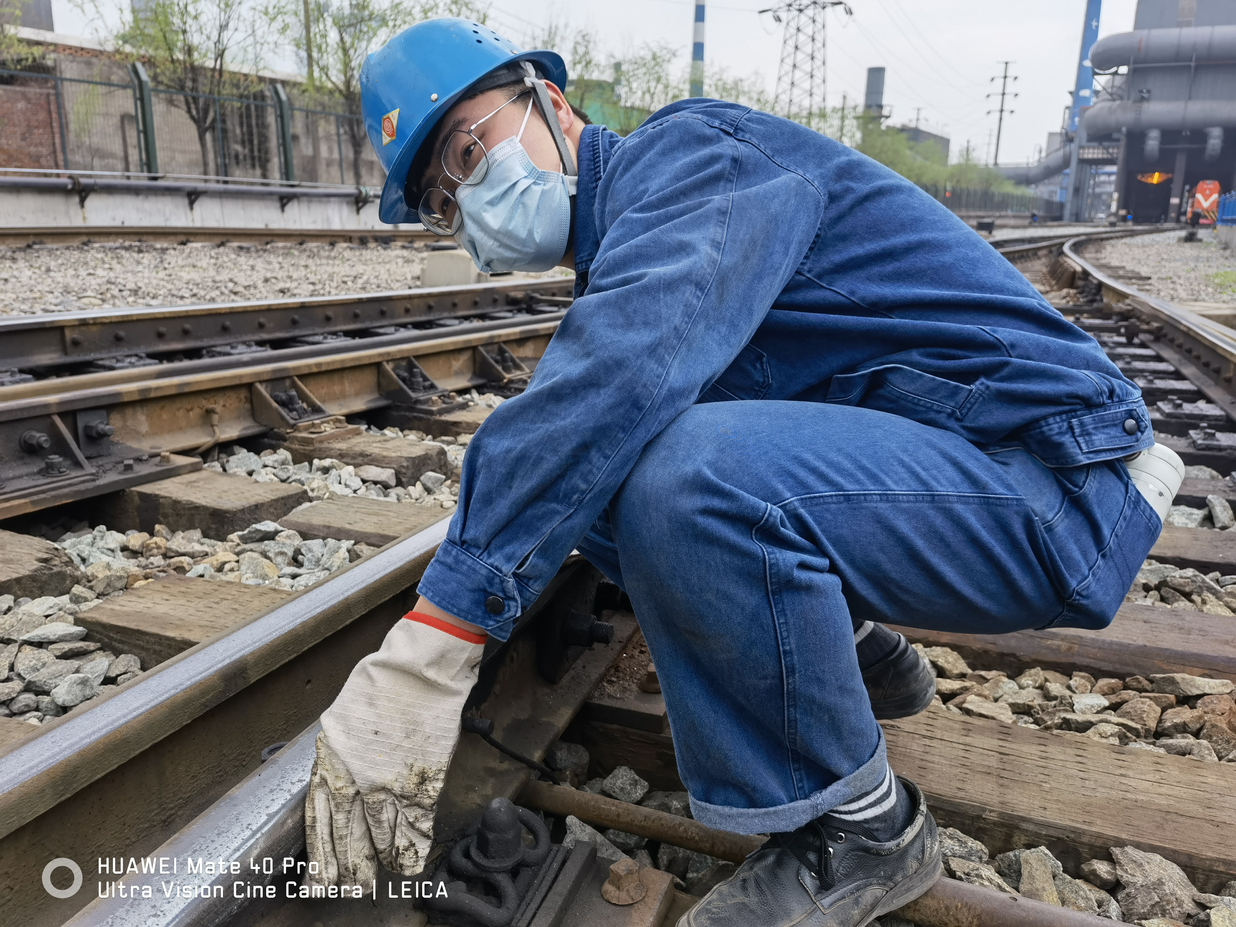 阳春三月,最美青春与钢城共绽放 阳春三月,最美青春与钢城共绽放