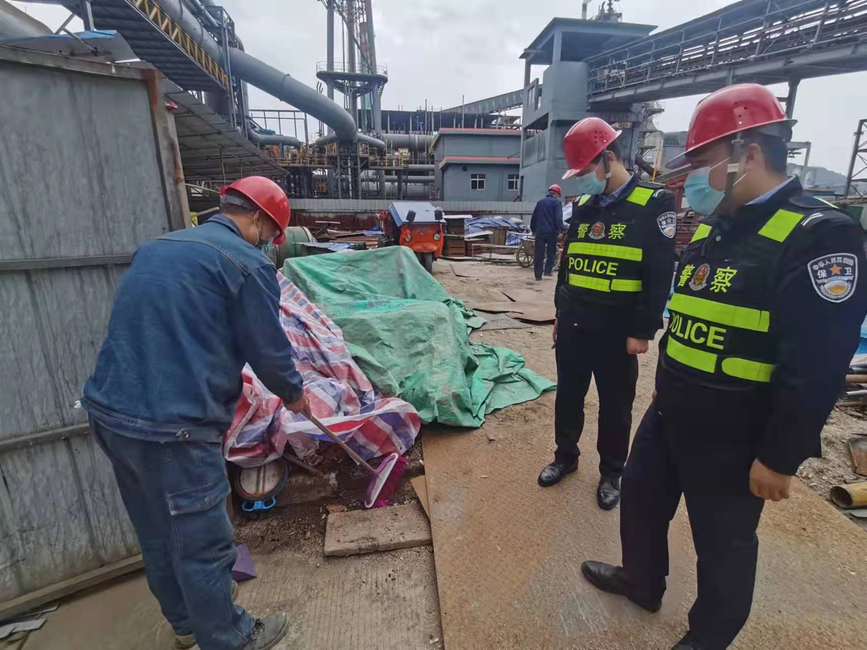 用“控烟行动”擦亮生态汉钢“三色” 用“控烟行动”擦亮生态汉钢“三色”