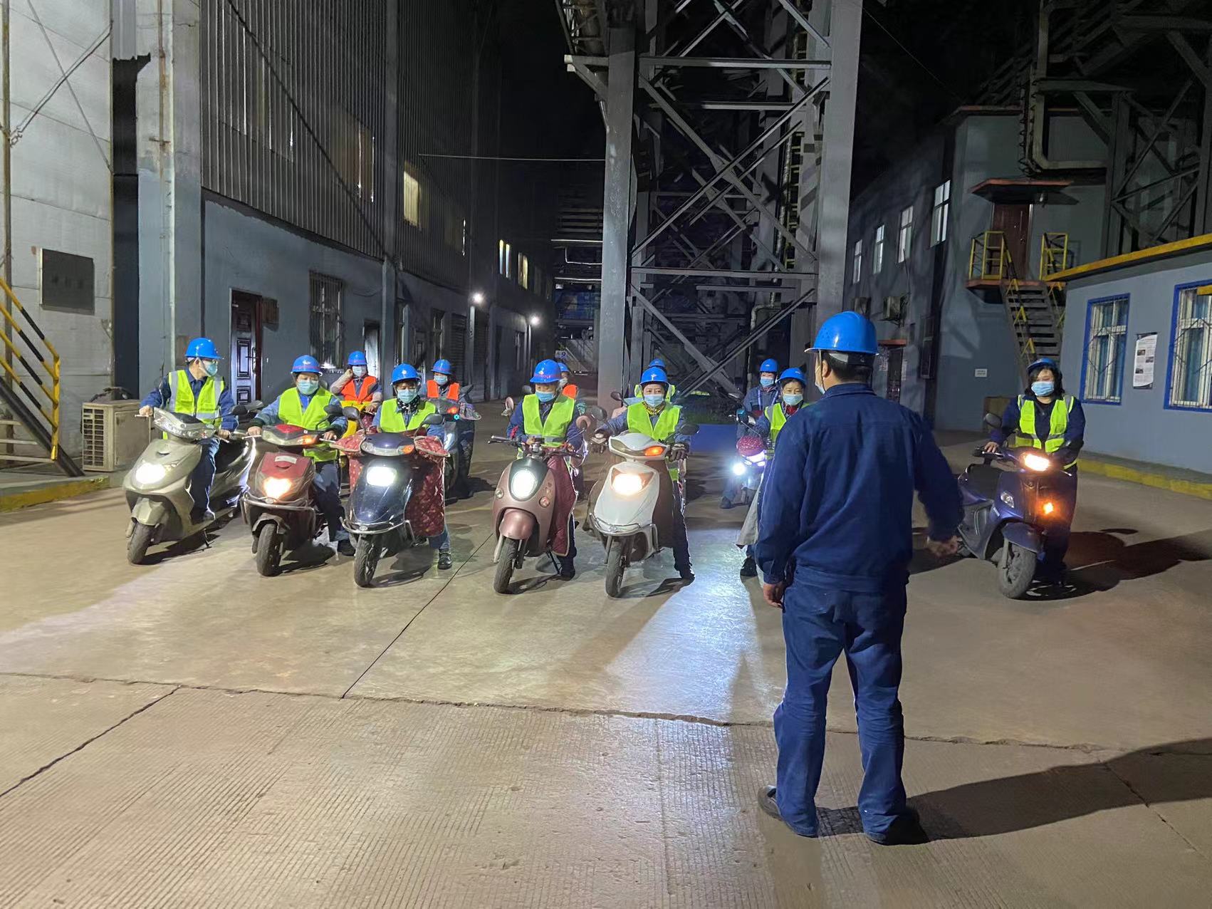 最美青安岗,共育“安全林” 最美青安岗,共育“安全林”