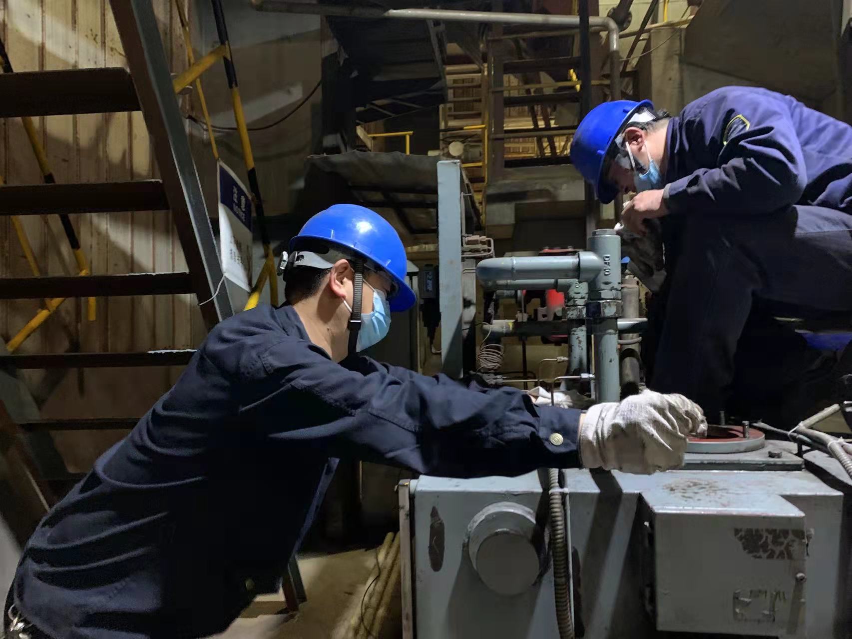 转变作风谋发展  优化环境促超越