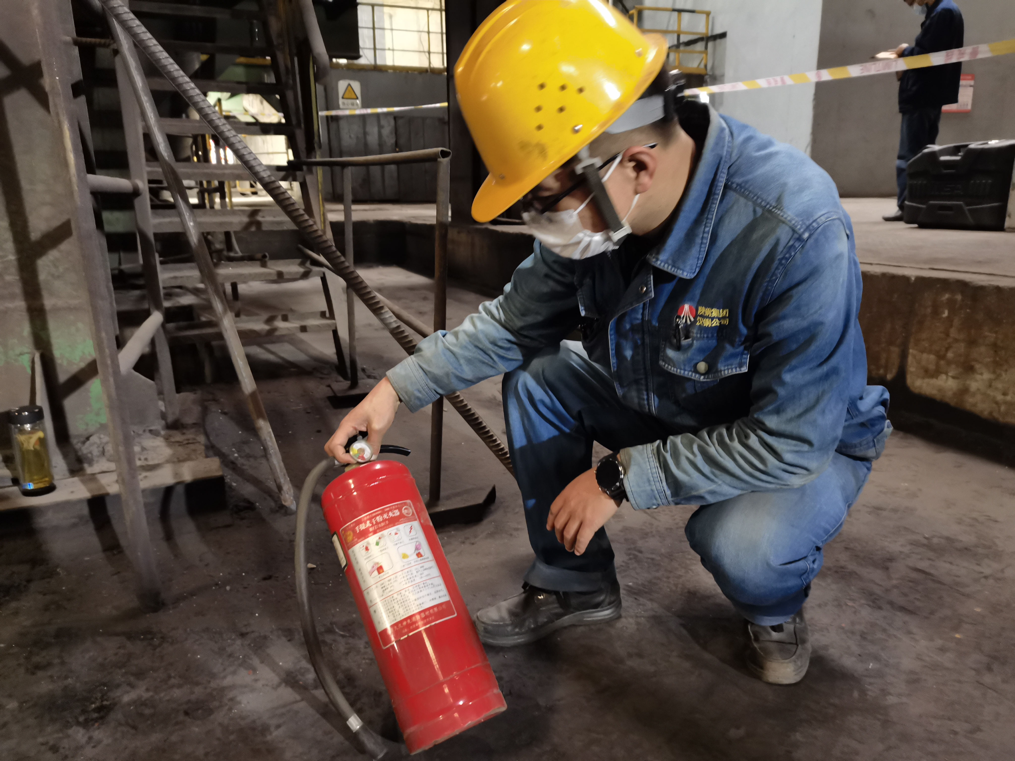 直击现场,镜头里的“检修日记” 直击现场,镜头里的“检修日记”