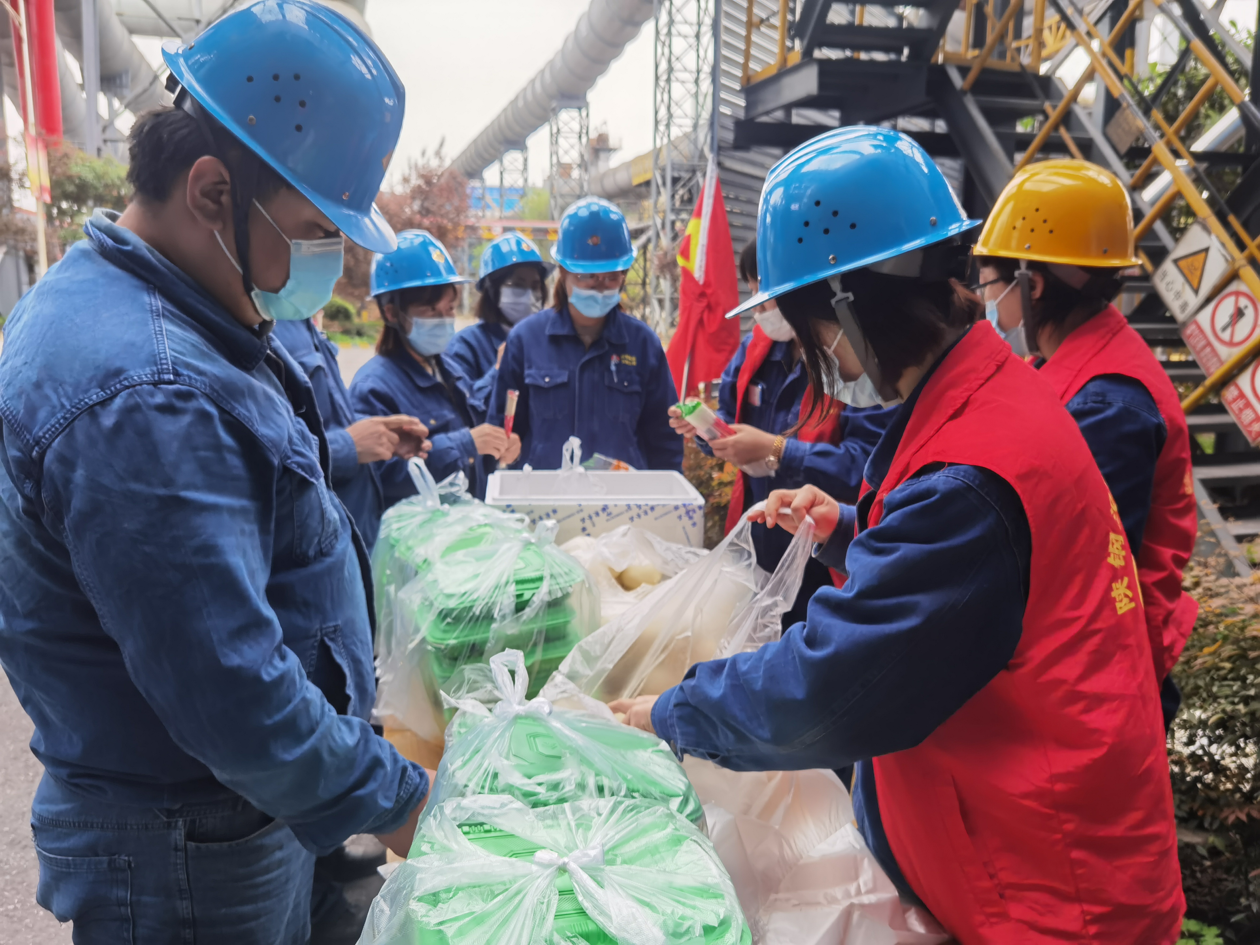 直击现场,镜头里的“检修日记” 直击现场,镜头里的“检修日记”