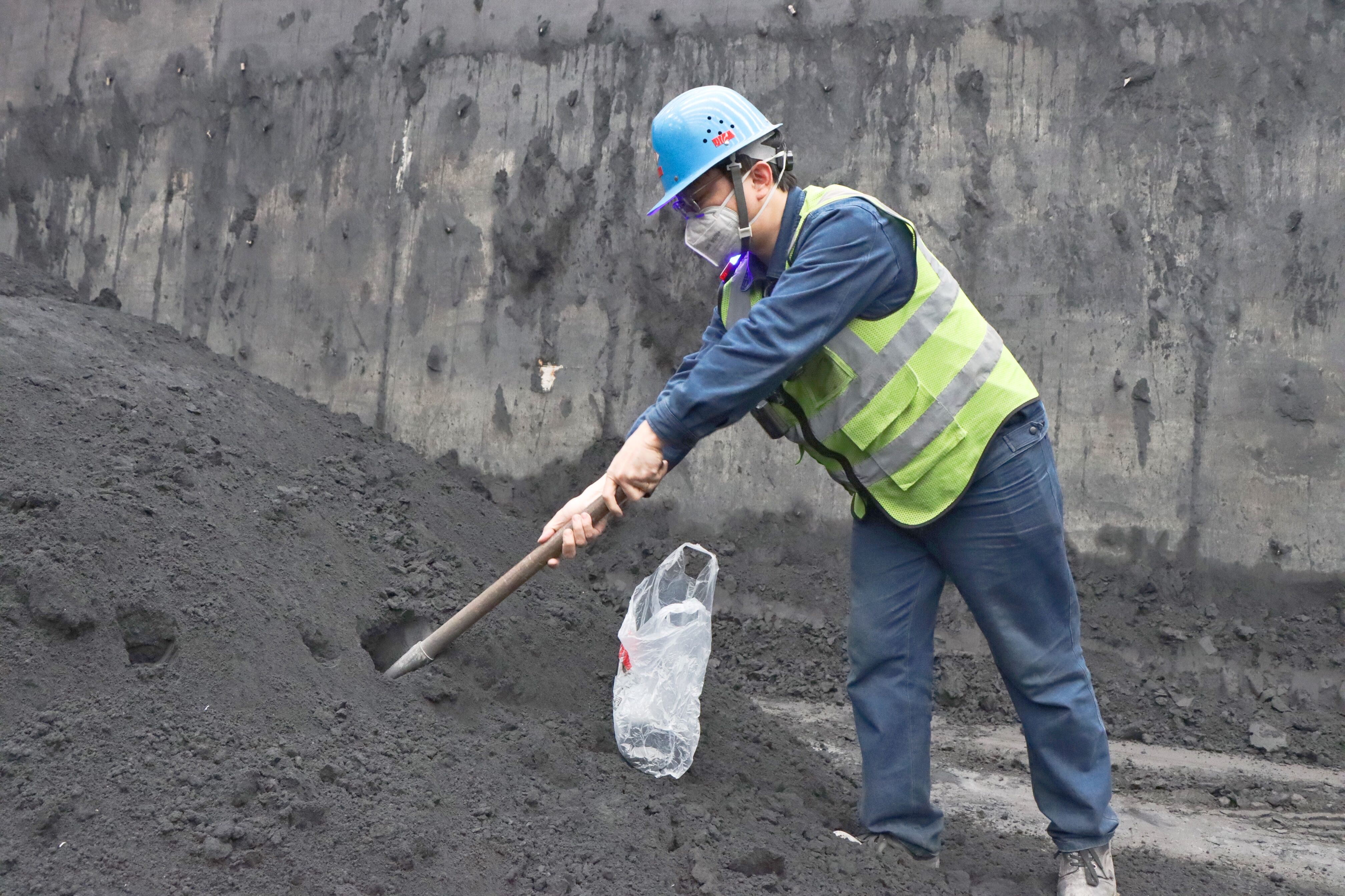 “微服务”持续提升基层党建温度 “微服务”持续提升基层党建温度