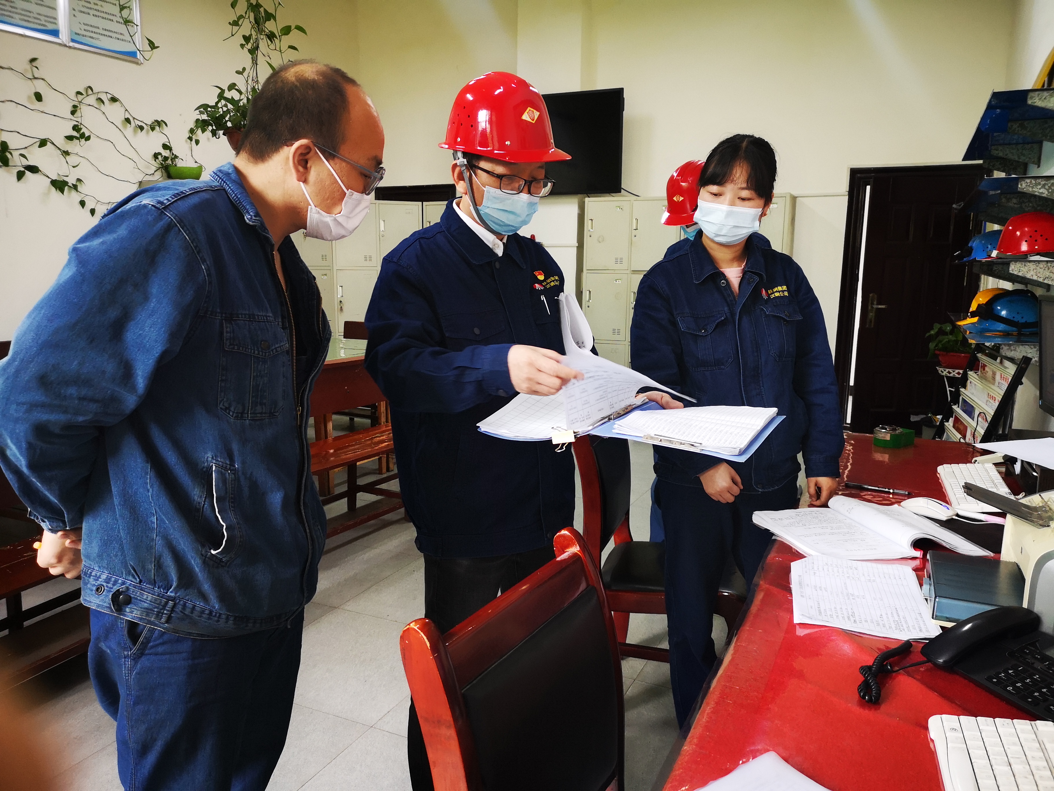 看，纪检人的节日“打卡”坐标