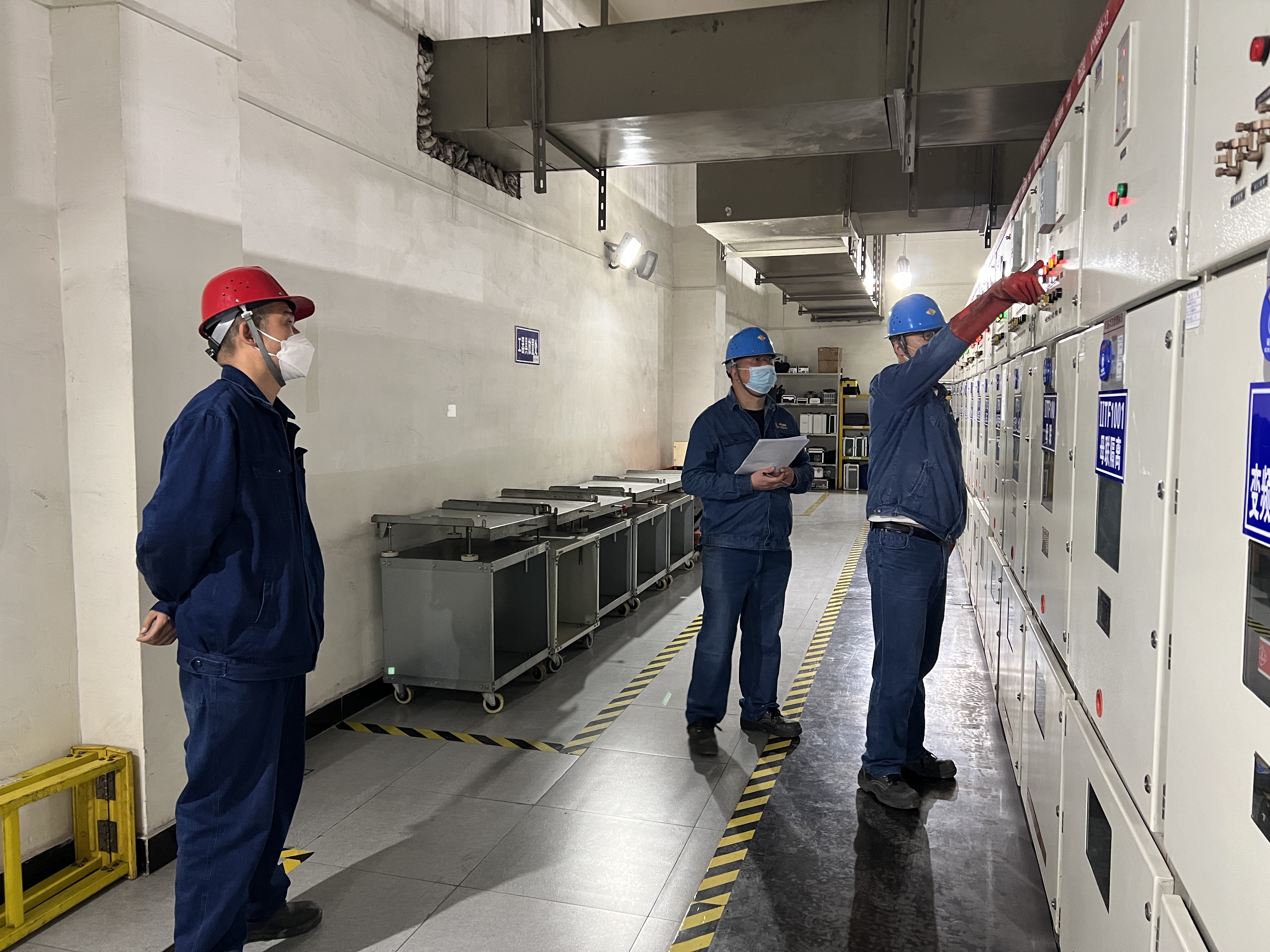 检修战场的“尖兵连”